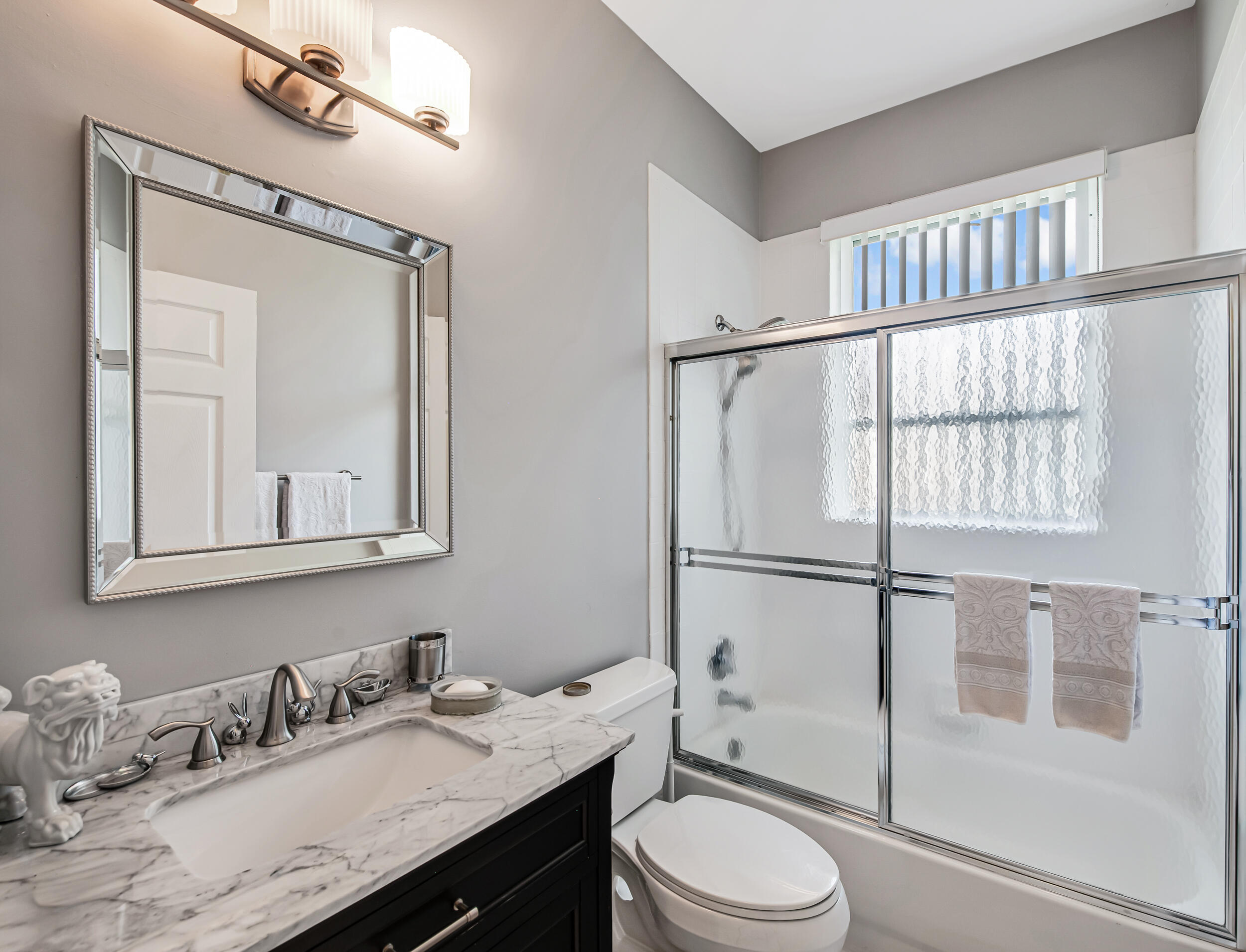 PALM ISLES WEST - Residential