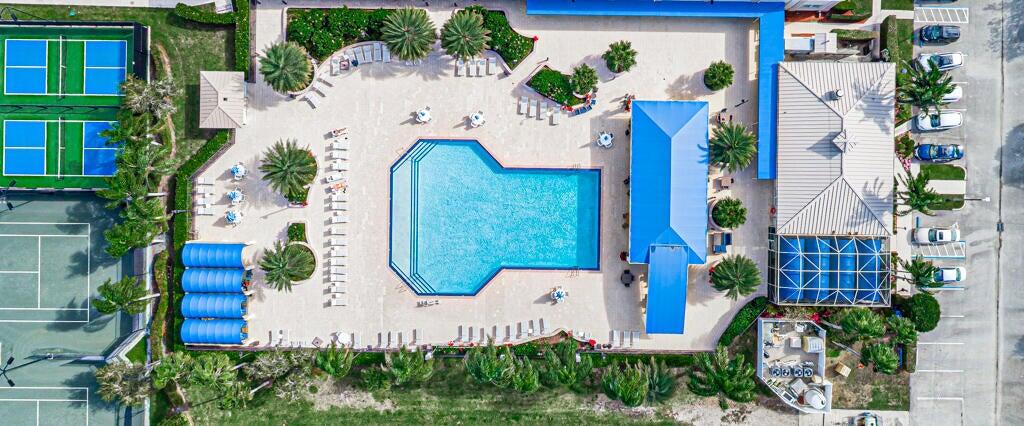 PALM ISLES WEST - Residential