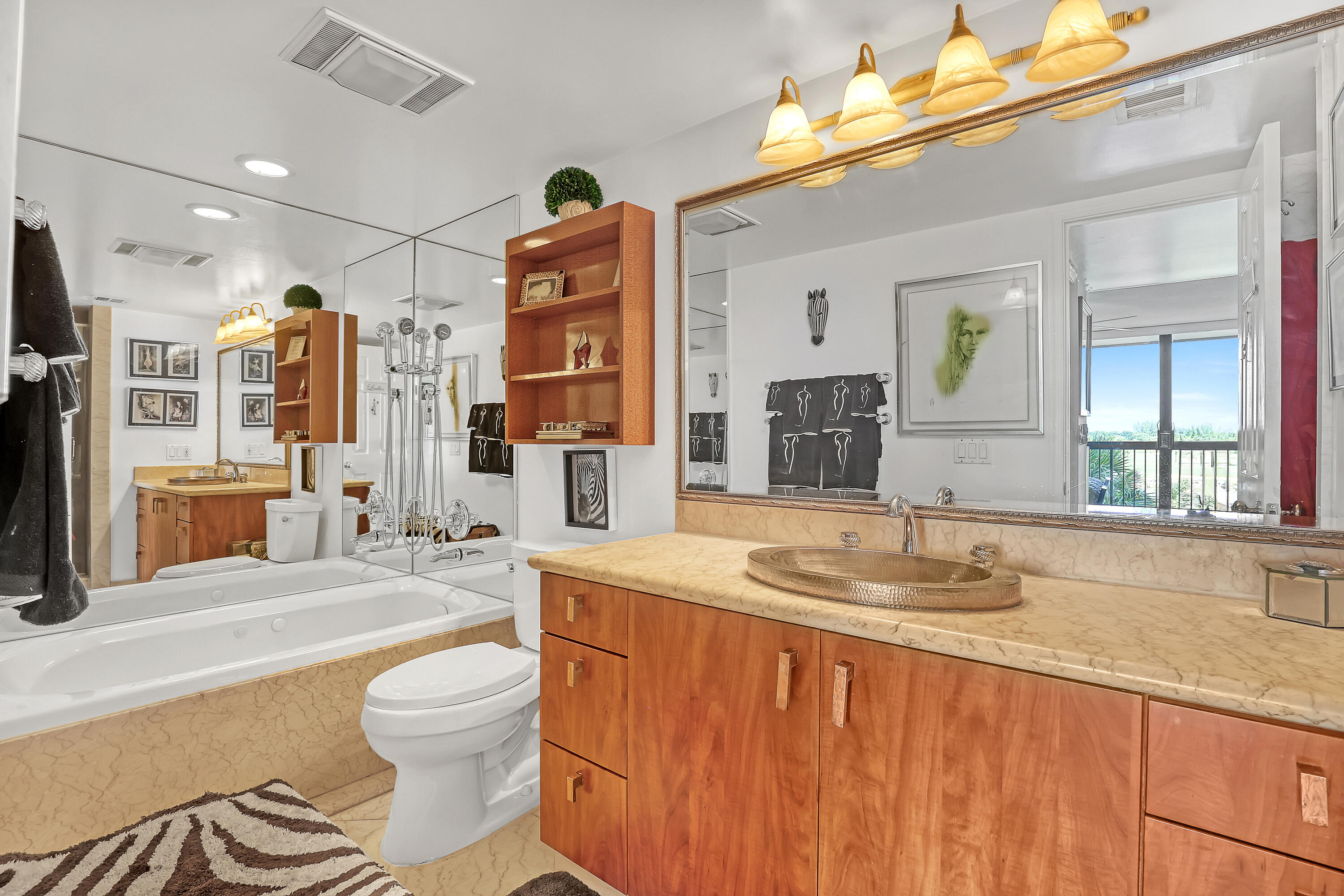 GOVERNORS POINTE CONDO - Residential