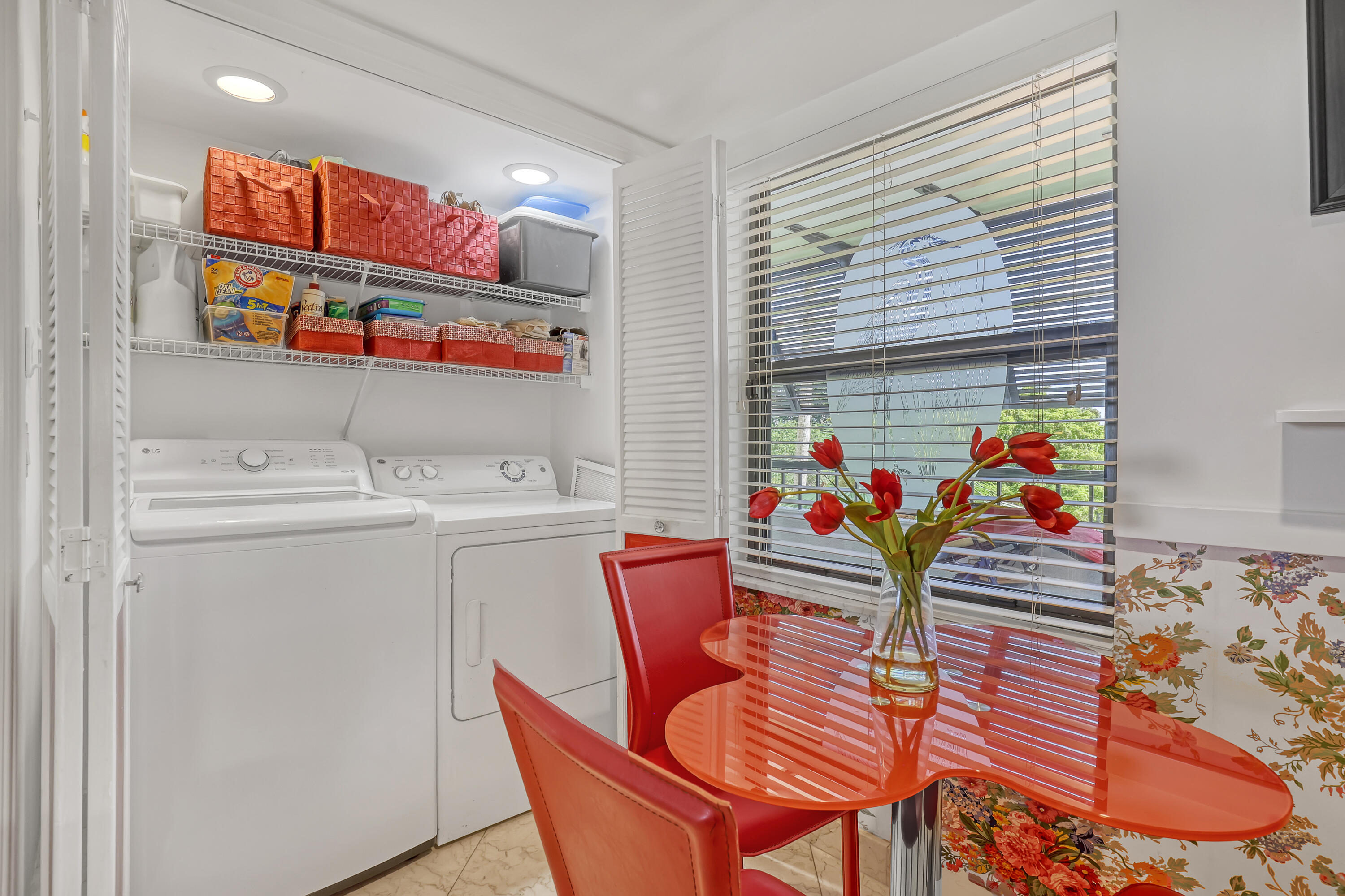 GOVERNORS POINTE CONDO - Residential