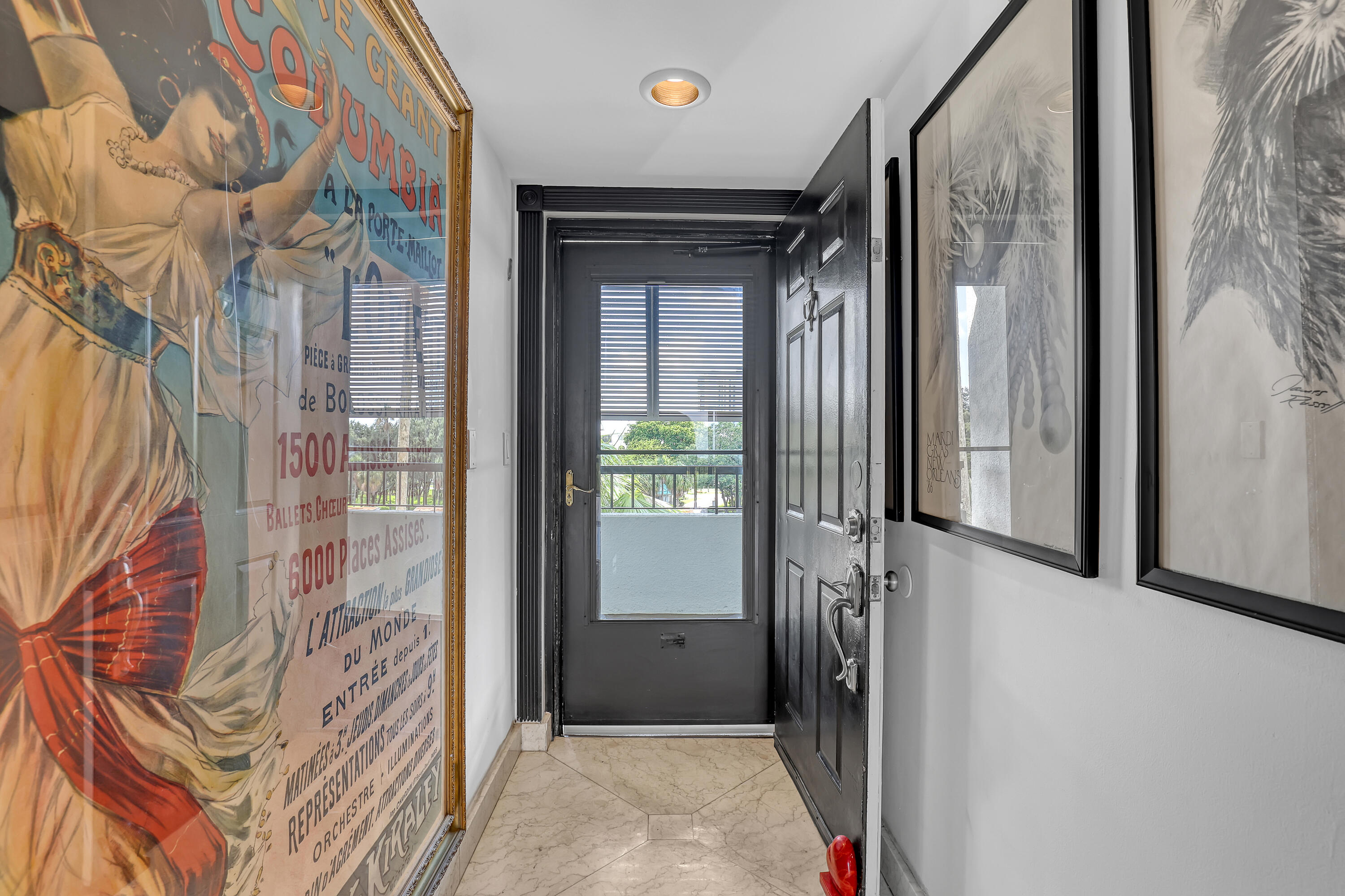 GOVERNORS POINTE CONDO - Residential