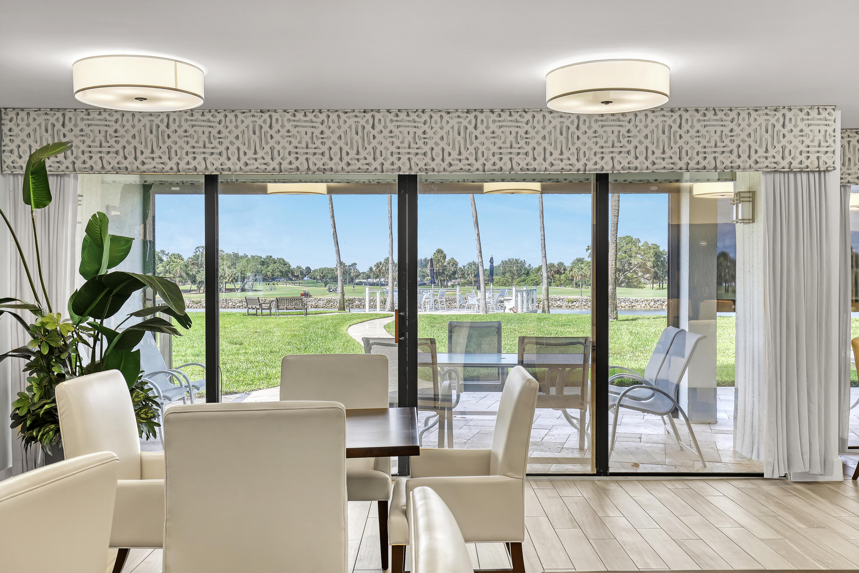 GOVERNORS POINTE CONDO - Residential