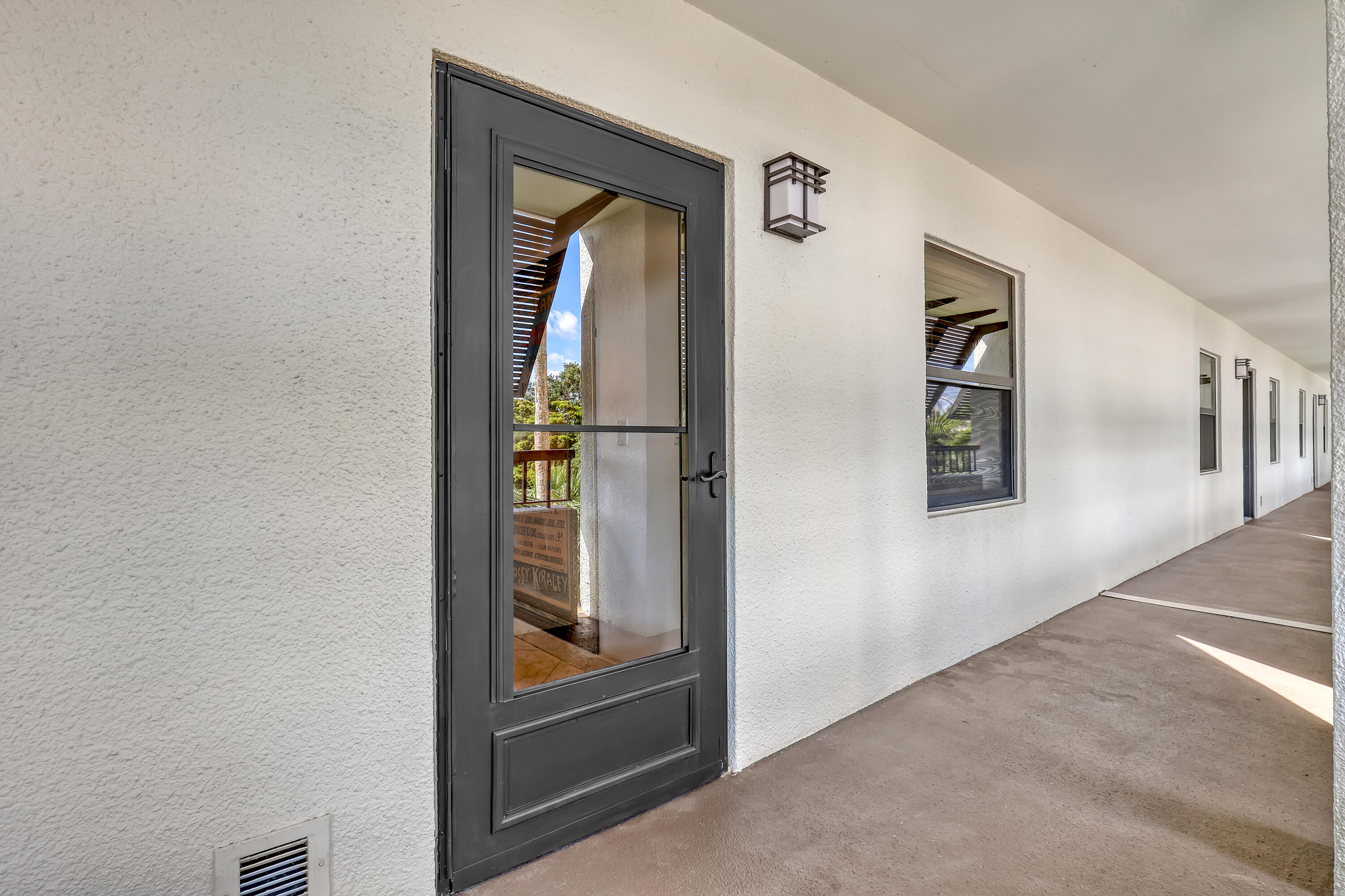 GOVERNORS POINTE CONDO - Residential