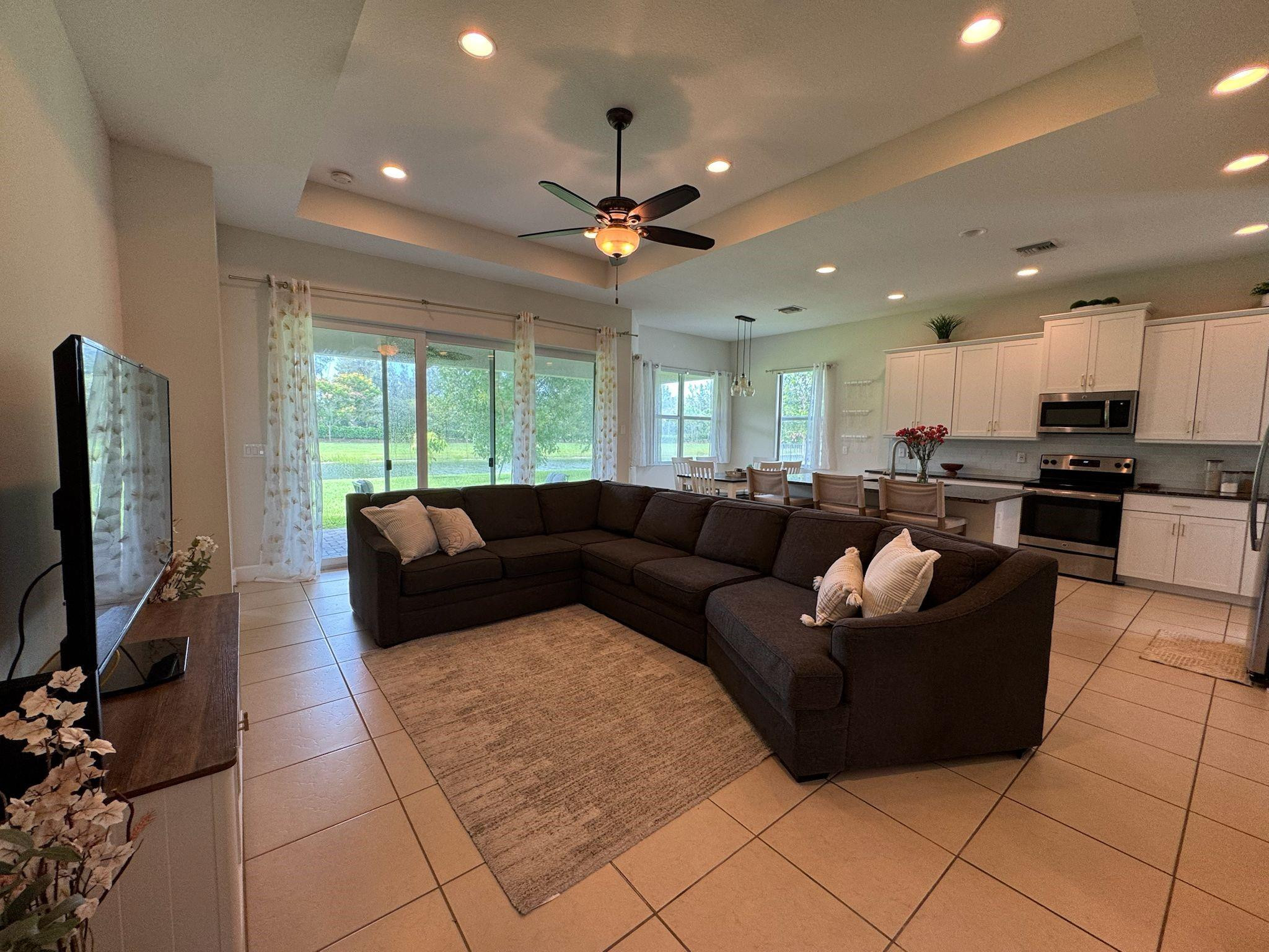 HAMMOCKS OF WESTLAKE - Residential Lease