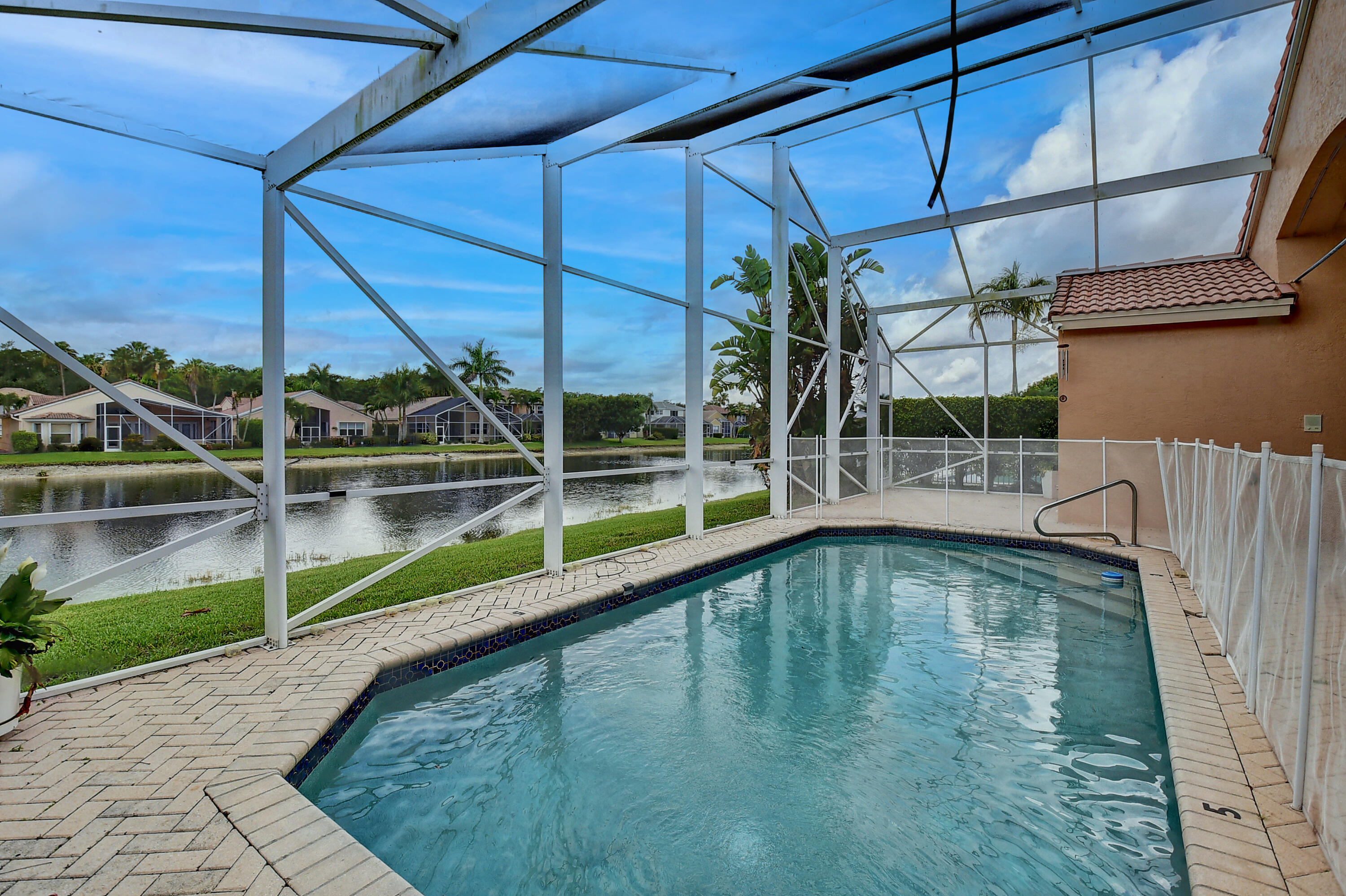 THE SHORES - Residential Lease