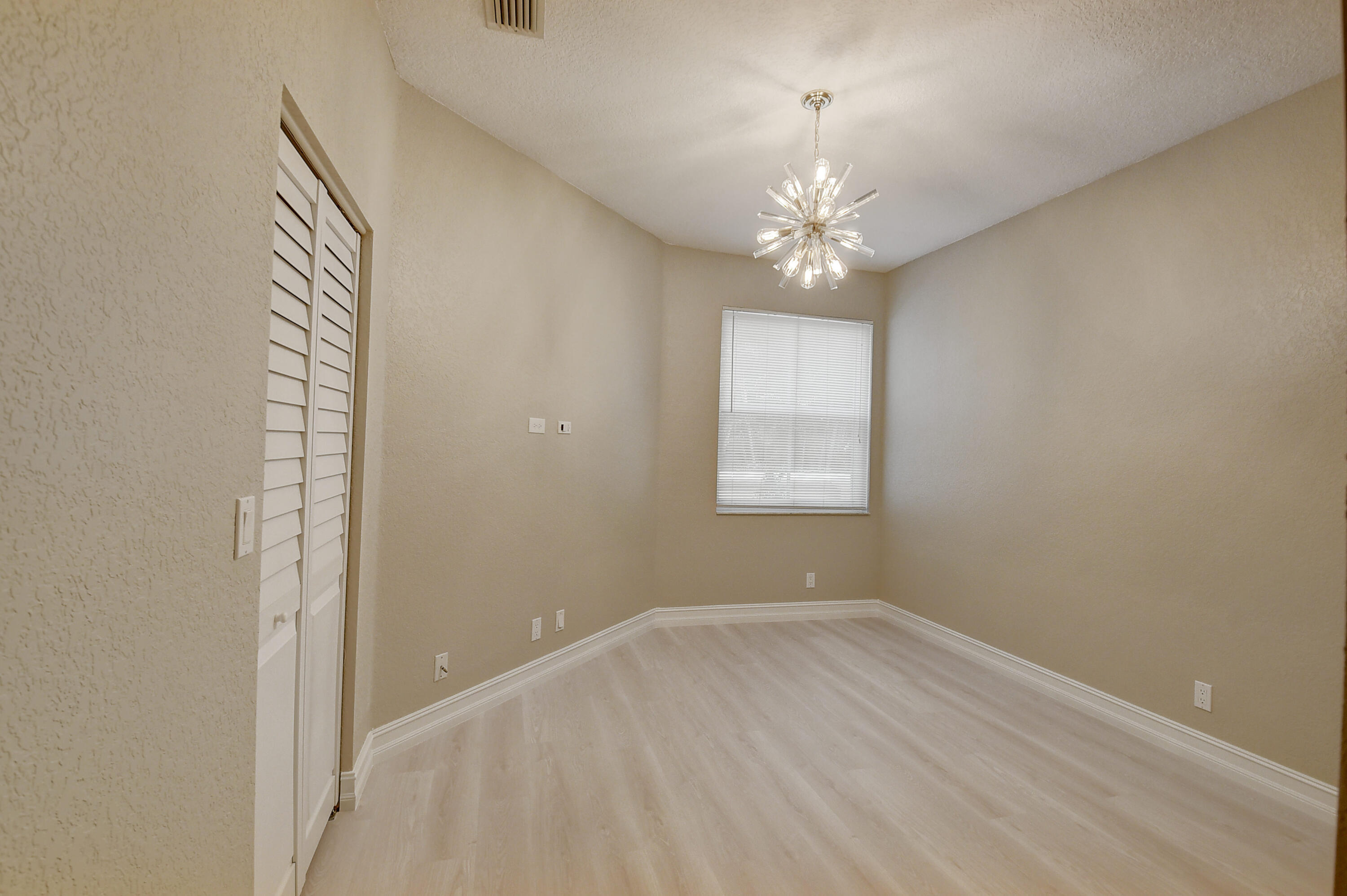 THE SHORES - Residential Lease