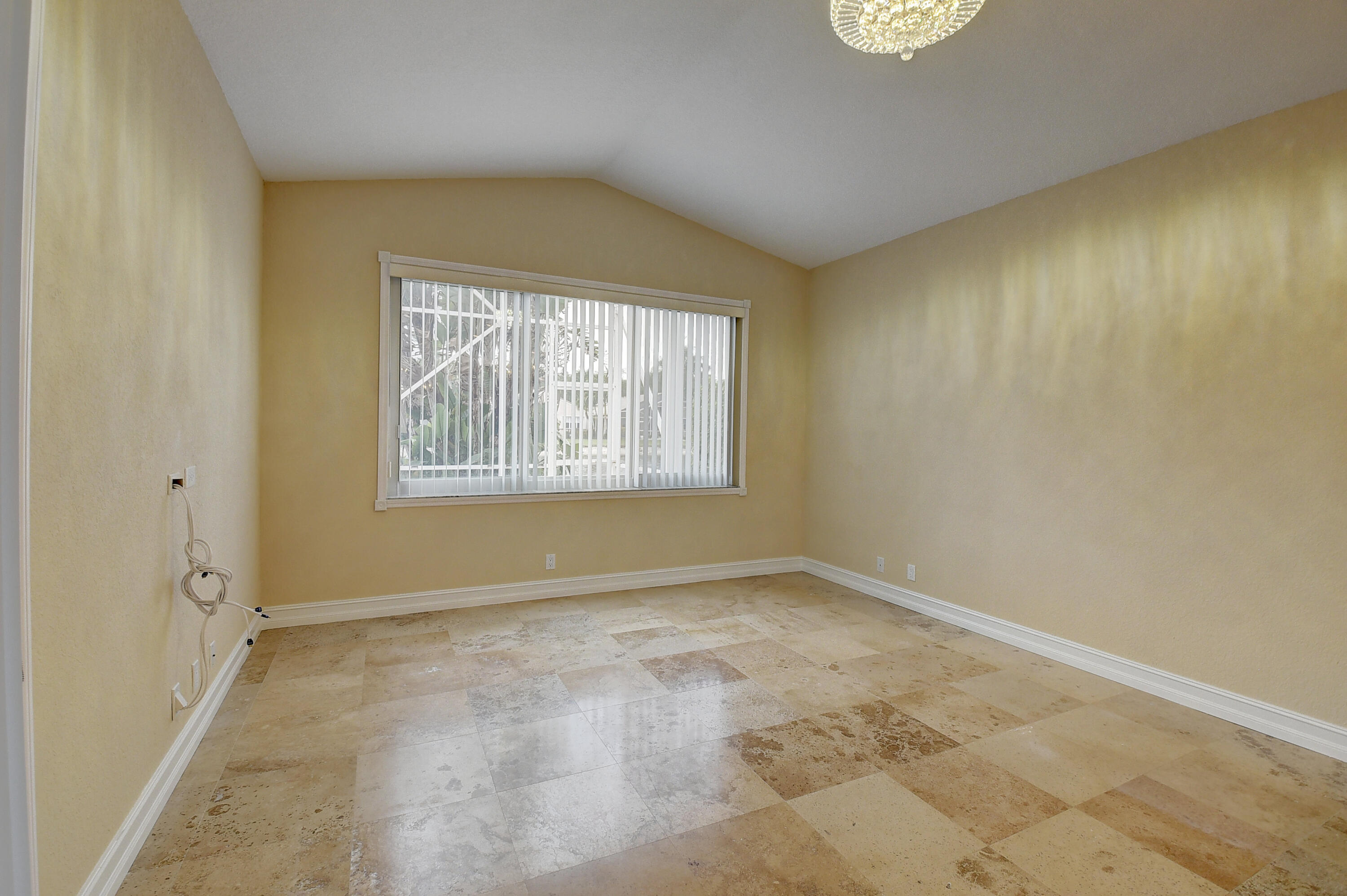 THE SHORES - Residential Lease