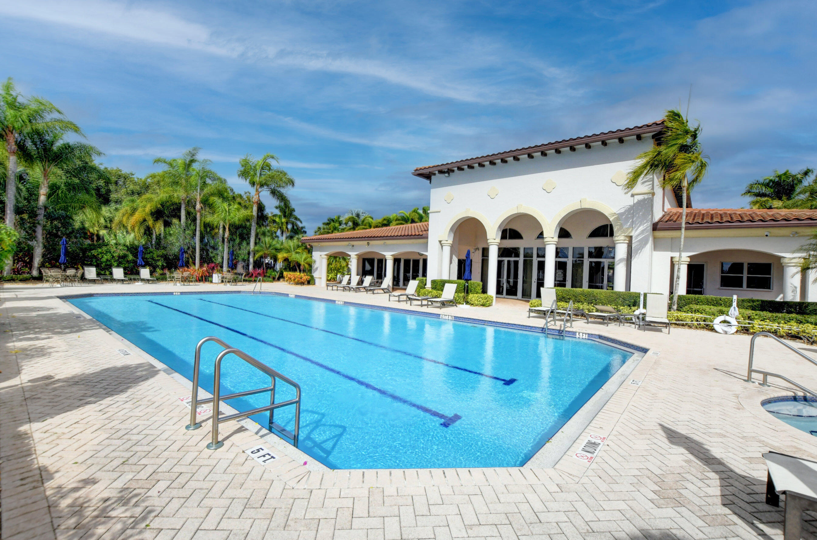 THE SHORES - Residential Lease