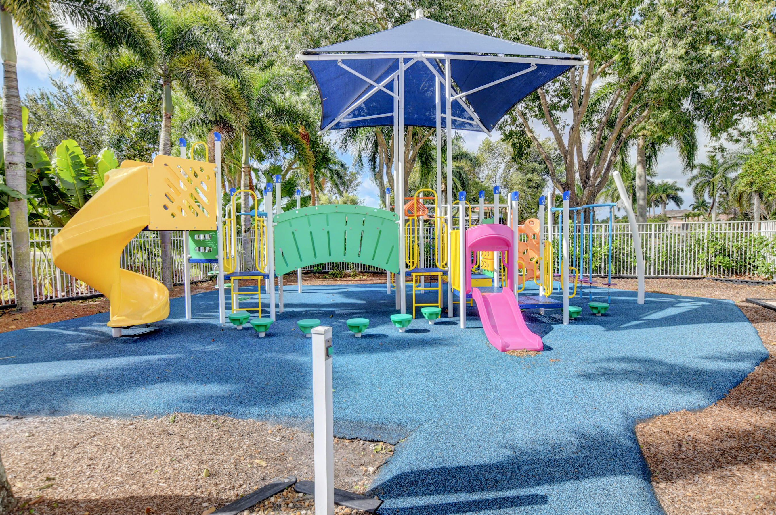 THE SHORES - Residential Lease