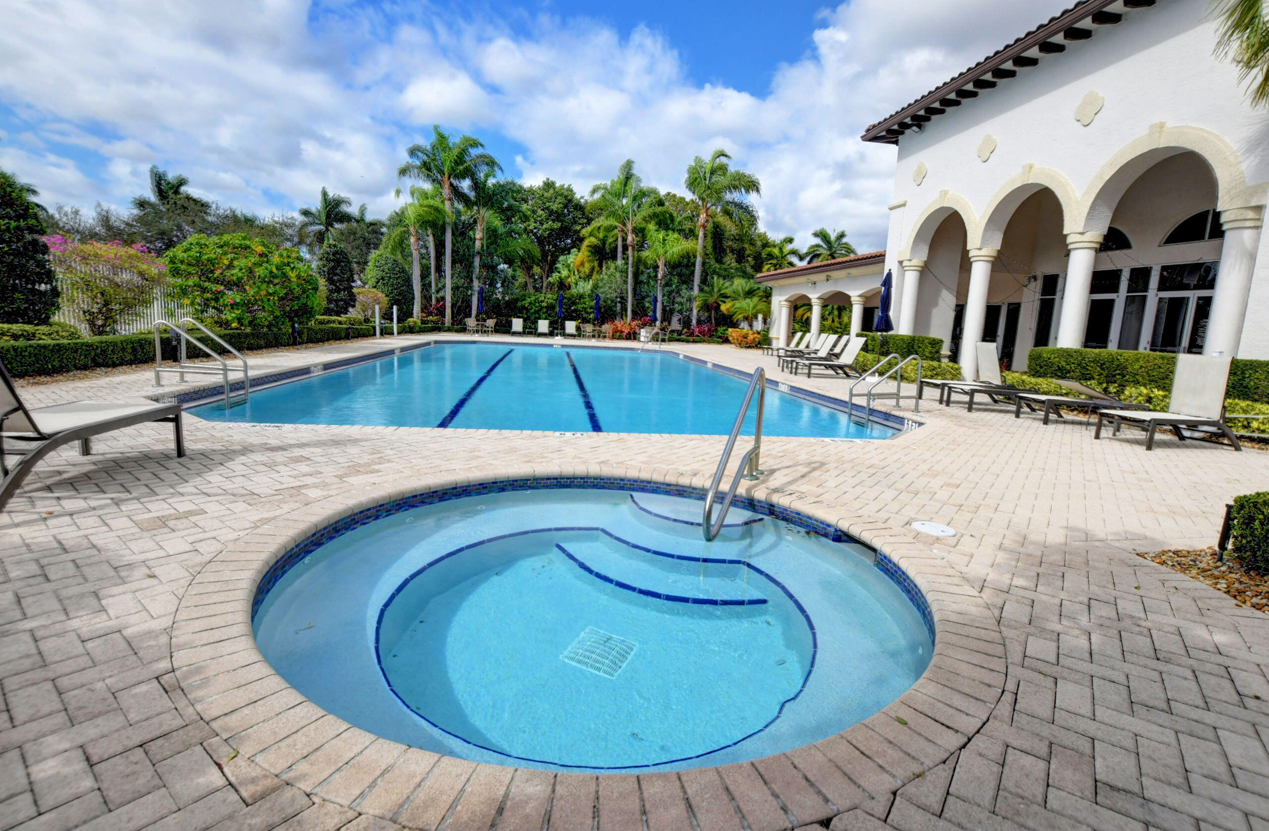 THE SHORES - Residential Lease