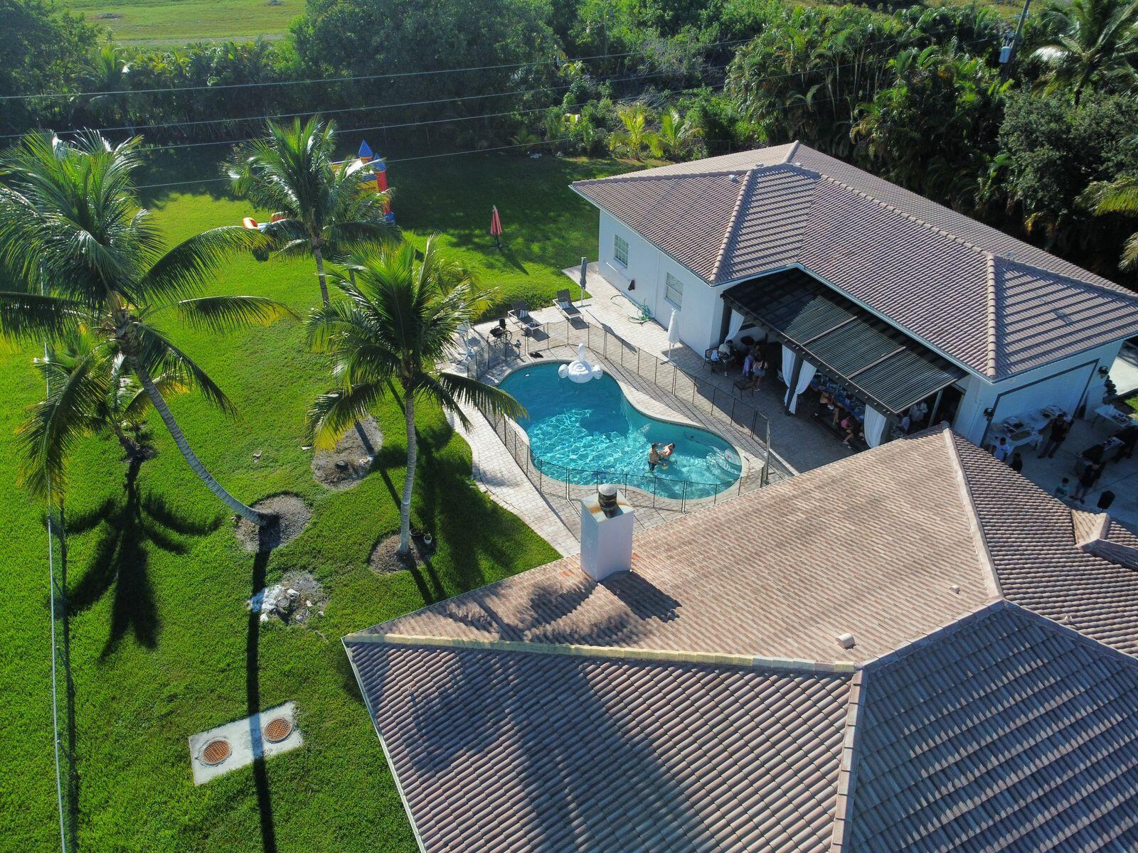 D & M ACRES - Residential