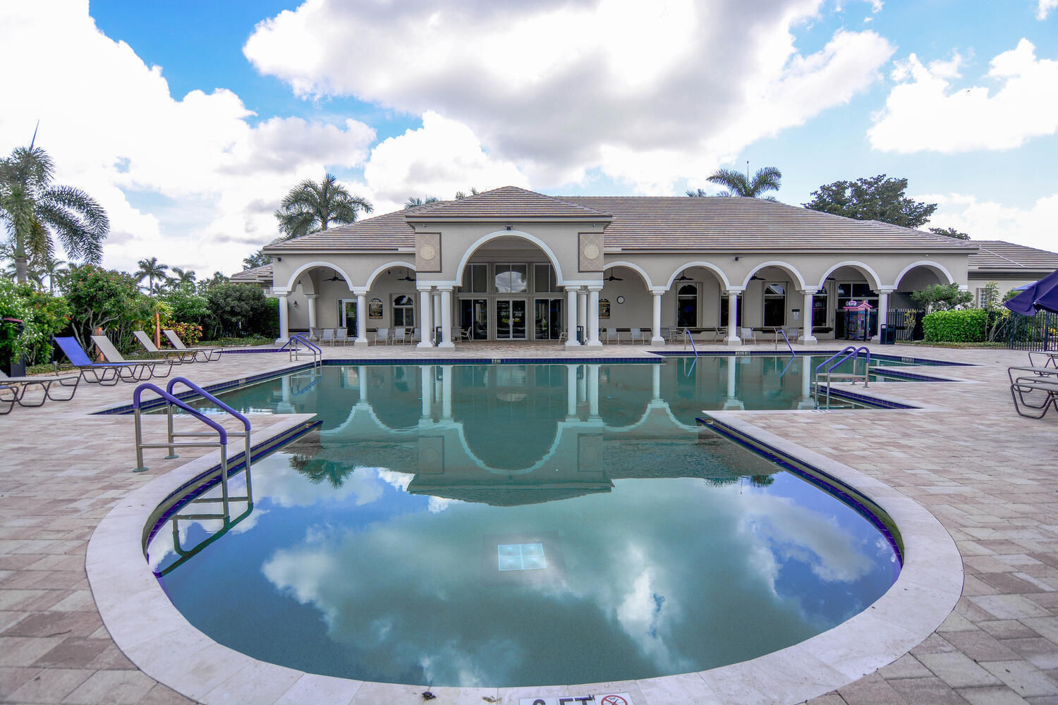 ISLES AT WELLINGTON 6 - Residential