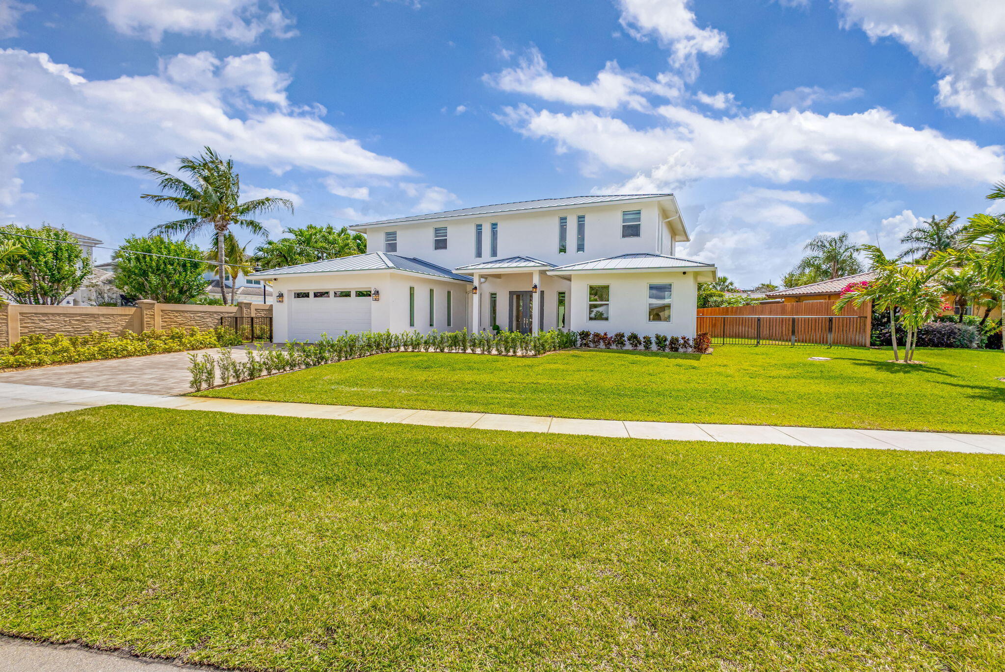 JUNO ISLES - Residential