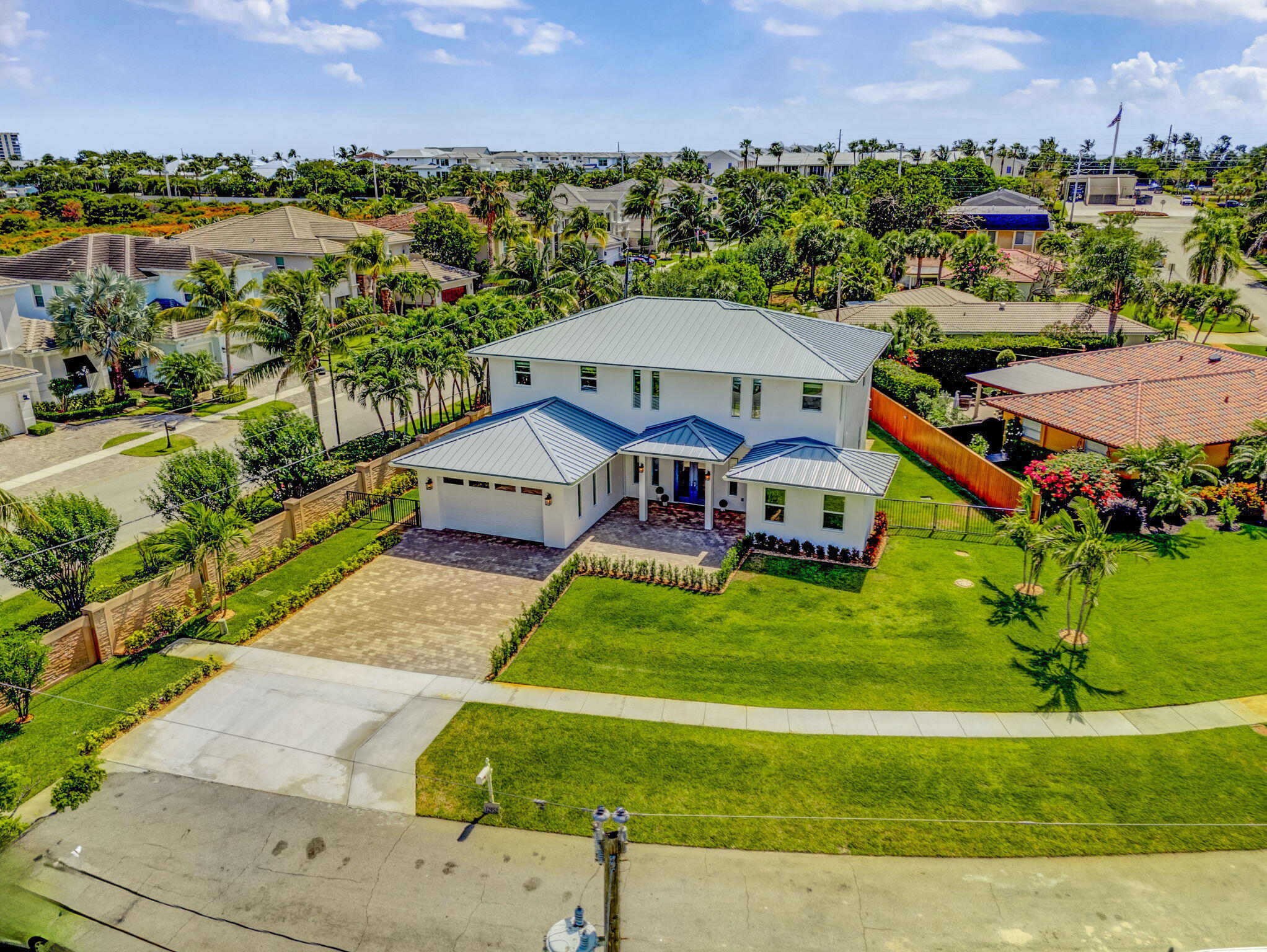 JUNO ISLES - Residential