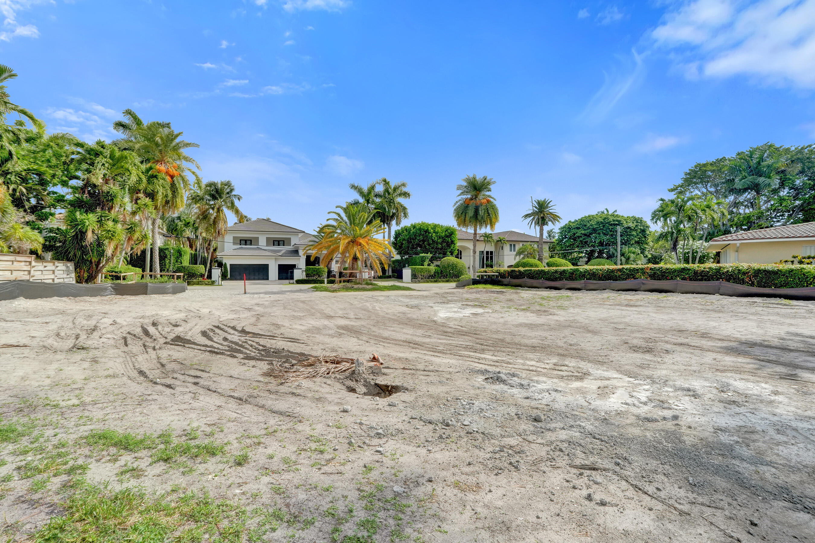 PELICAN ISLE - Land