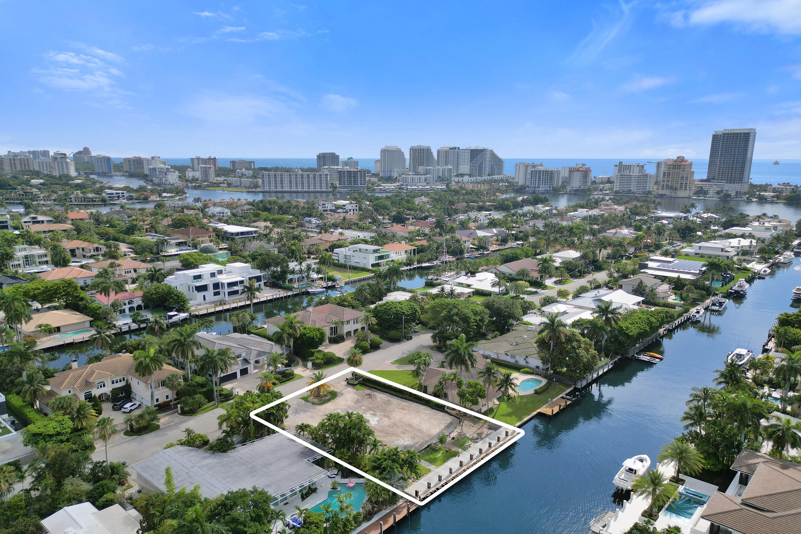 PELICAN ISLE - Land