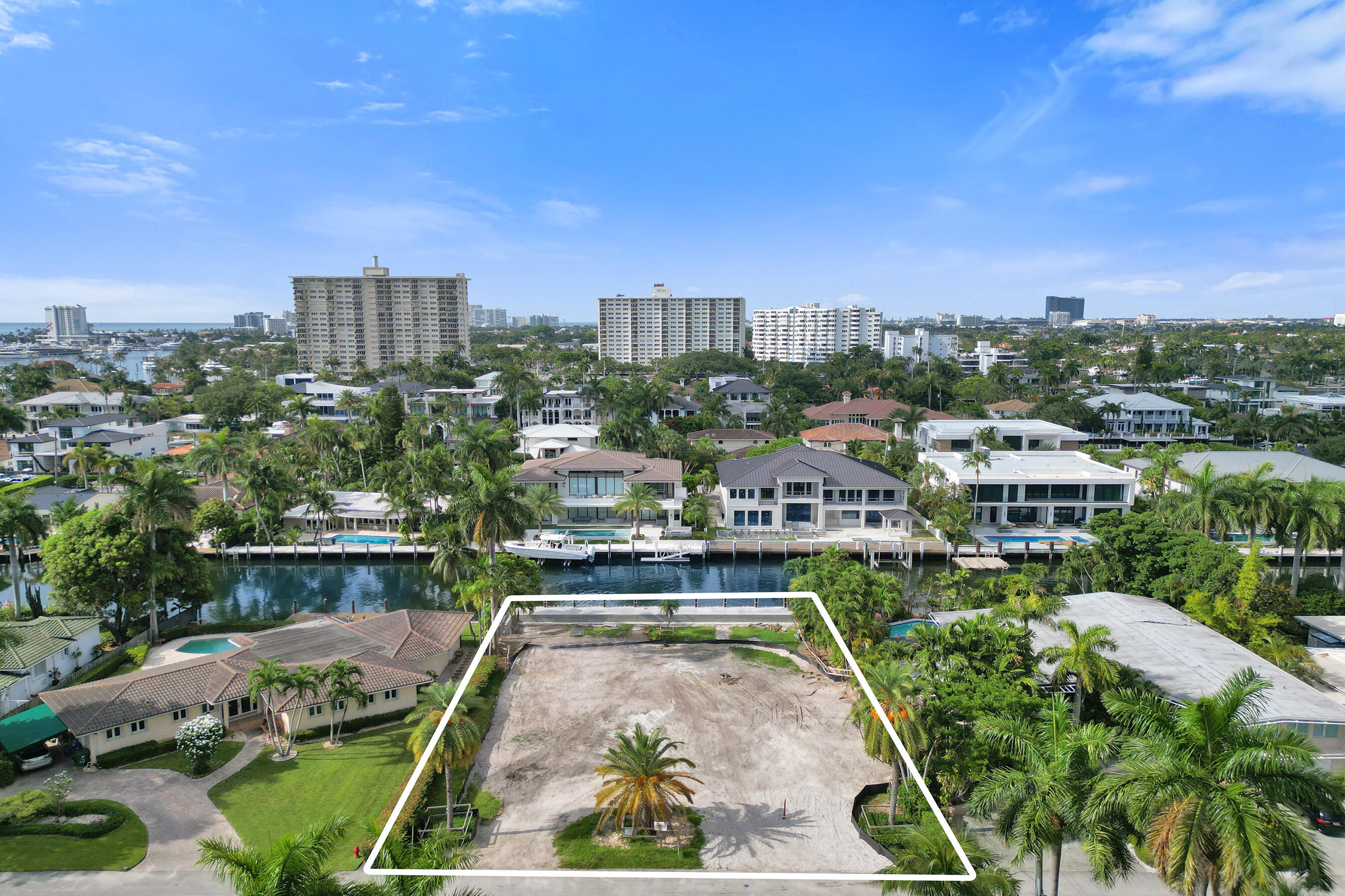 PELICAN ISLE - Land