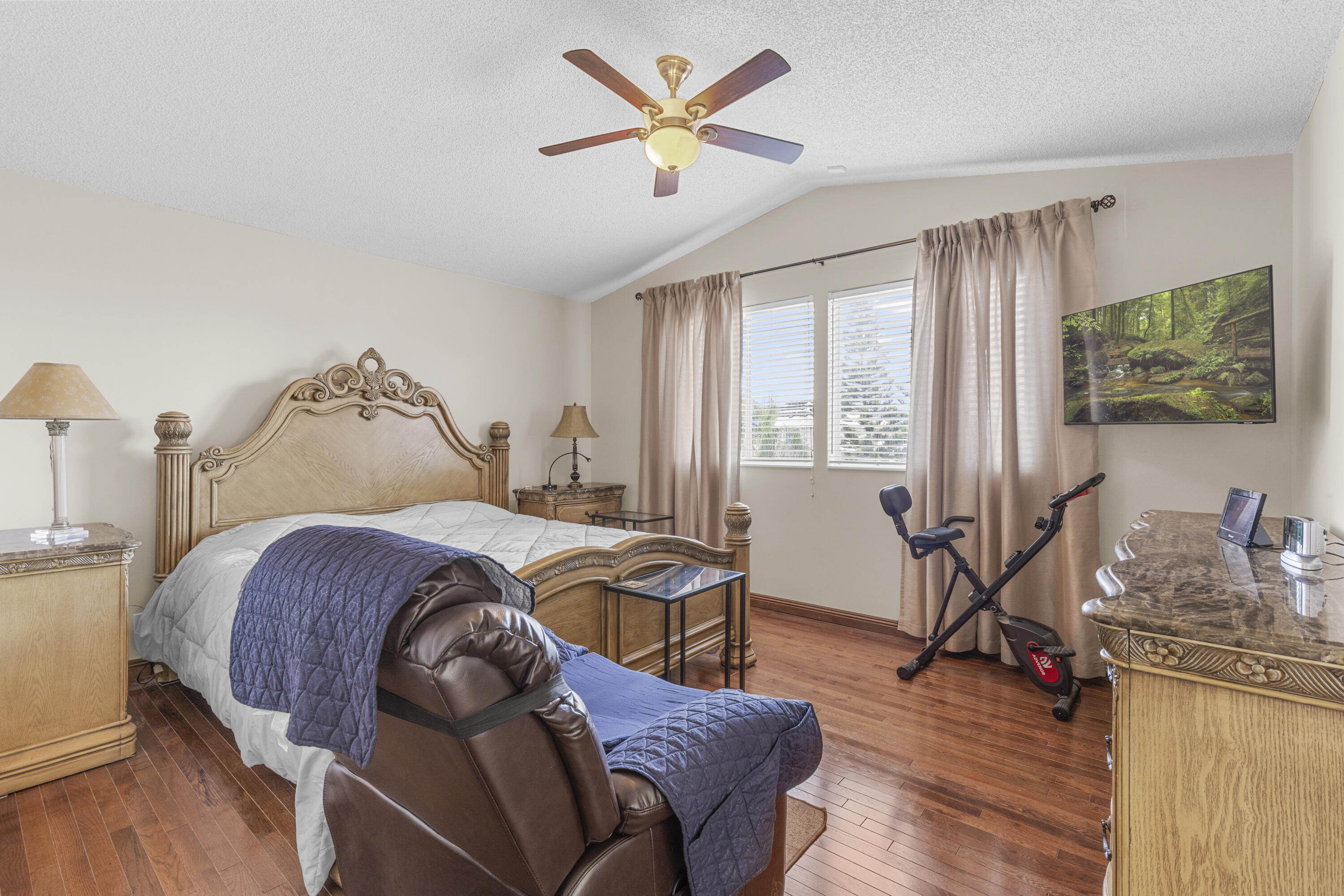 North Lakes - Residential