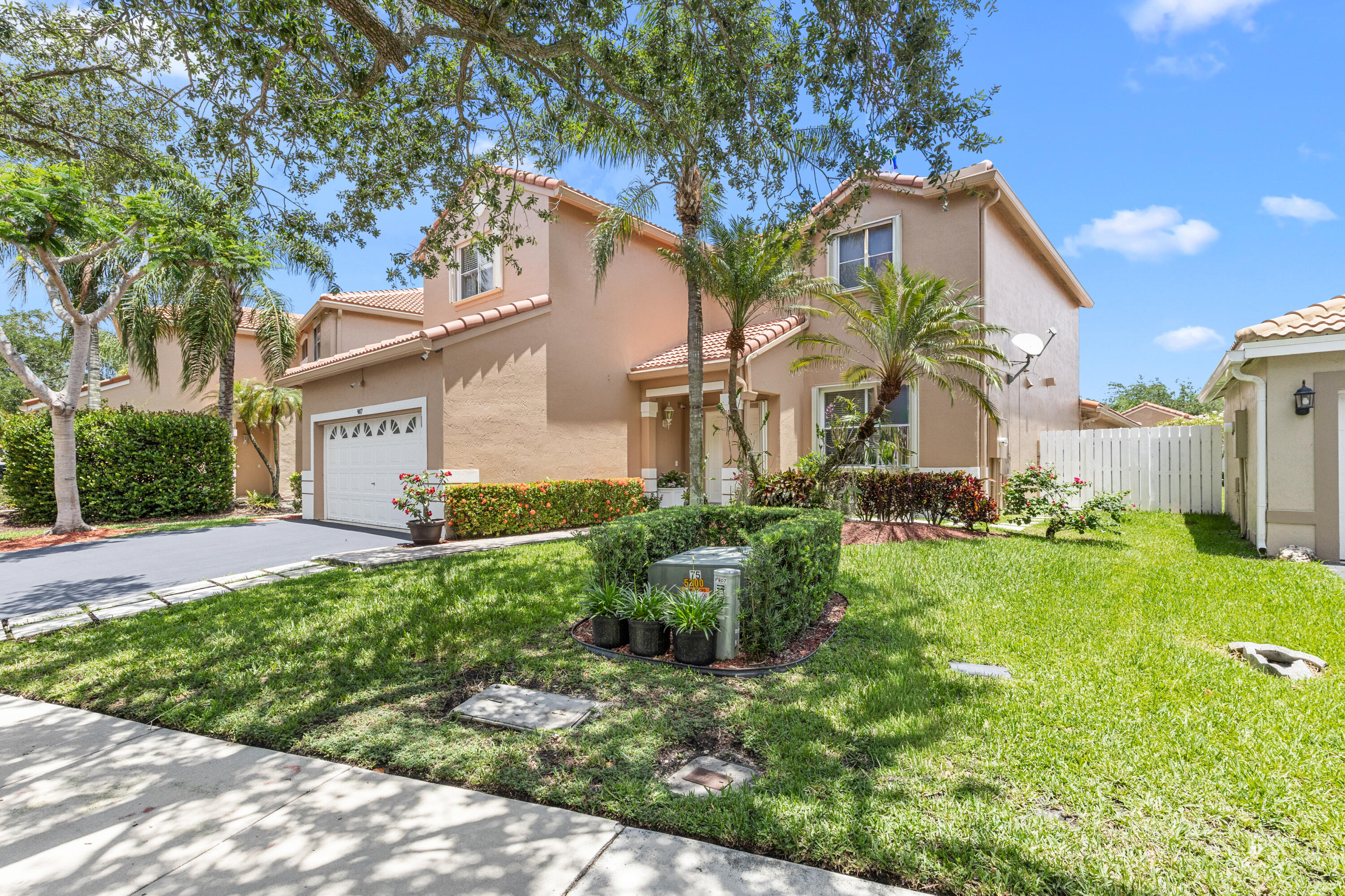 One-of-a-kind, exceptional 7-bedroom, 4.5-bath home offering over 3,065 sq ft of air-conditioned living space in the guard-gated community of North Lakes, featuring expansive living areas. Unique to the property are two fully permitted efficiency suites with private entrances, full kitchens, washers & dryers, and separate electrical meters—ideal for guests, or income potential. Recent upgrades include a new roof (2023), new A/C (2024), new epoxy-coated garage floor, and fresh professional exterior paint. Interior highlights include luxury porcelain tile on the main level and real hardwood flooring upstairs, along with an upgraded kitchen. Additional features include a full-house generator. Furnished or unfurnished. Community offers resort style pool, A+ schools and more!