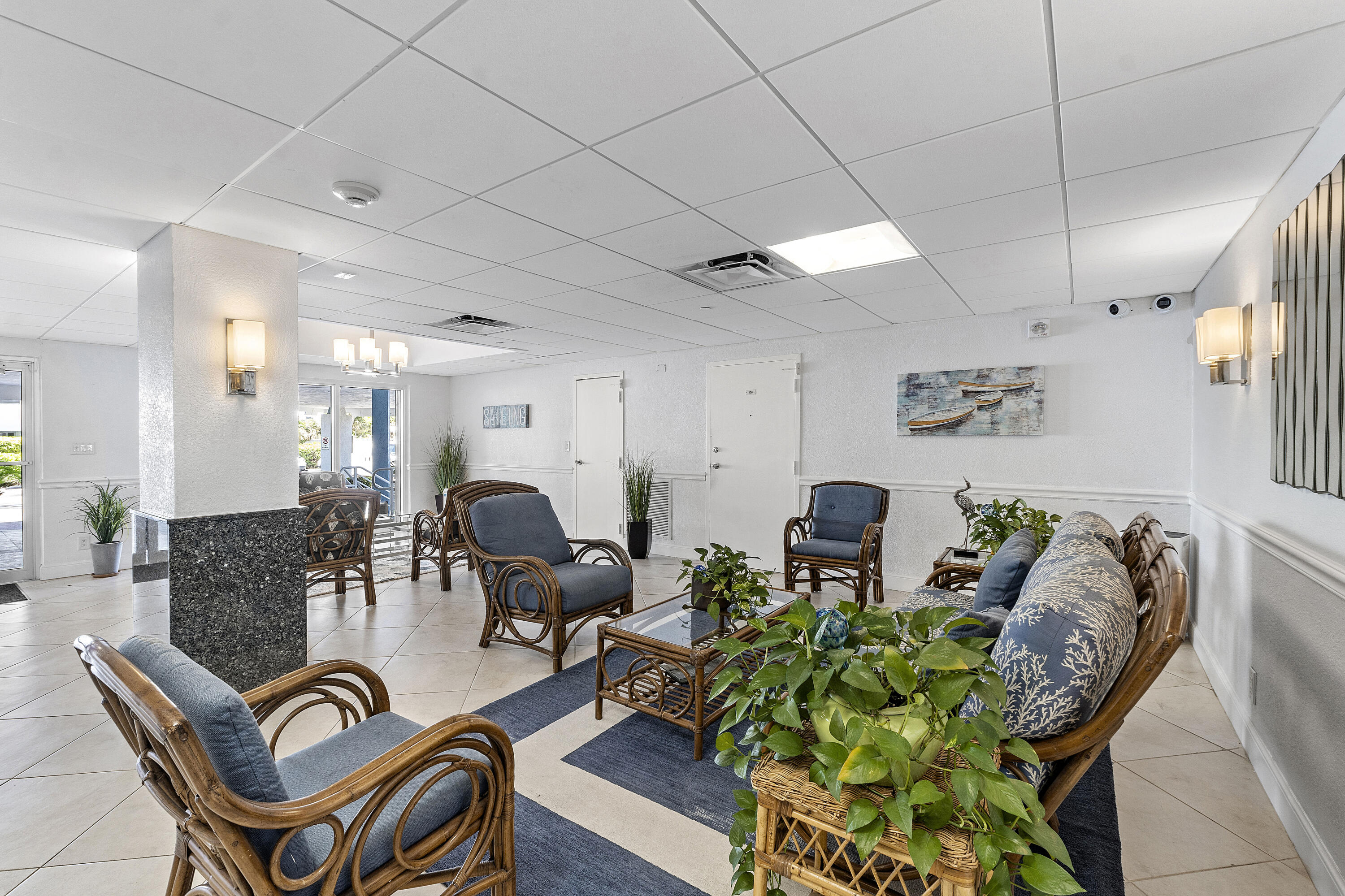 LEISURE TOWERS CONDO - Residential