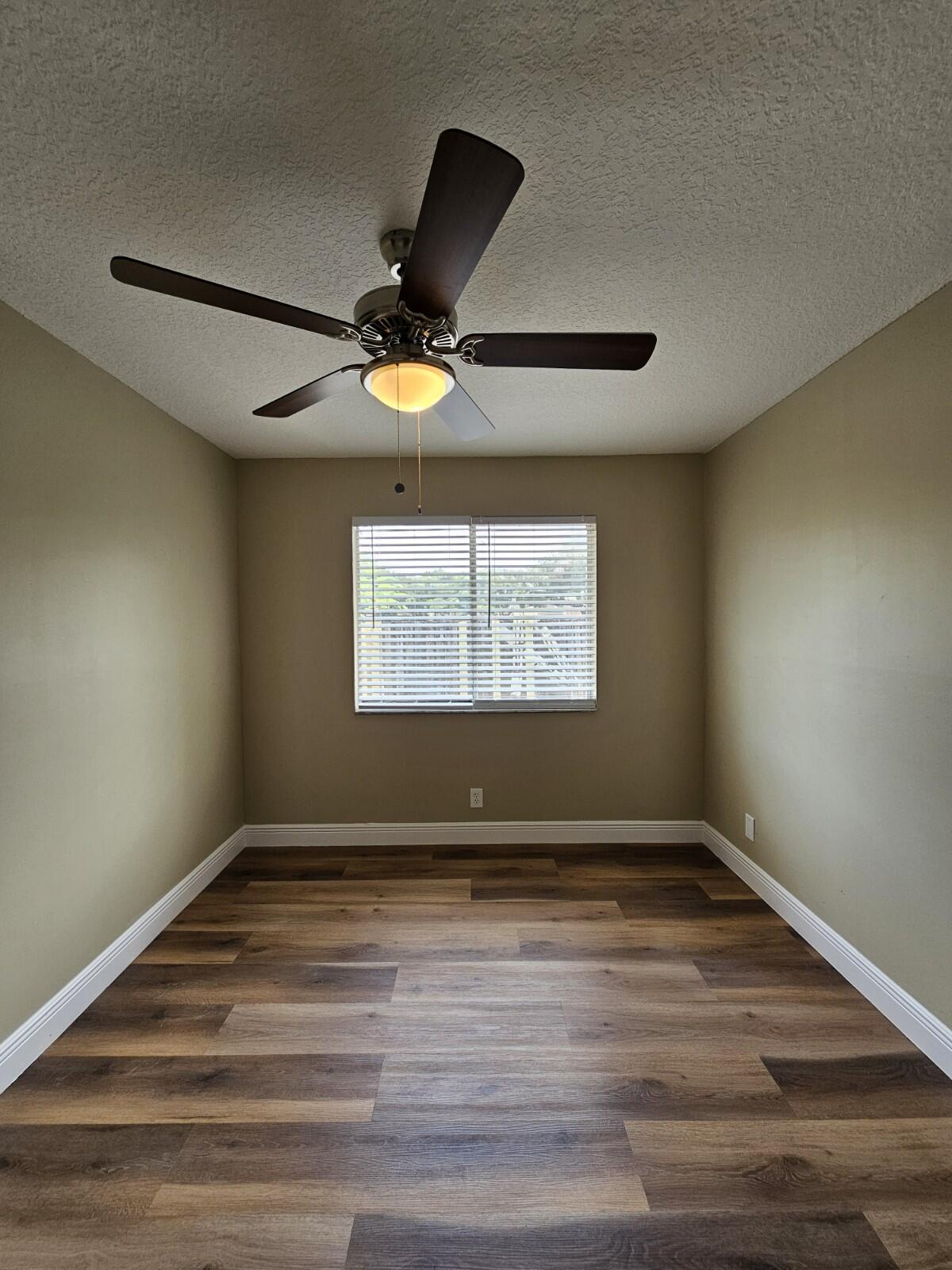 FOREST GLEN - Residential Lease