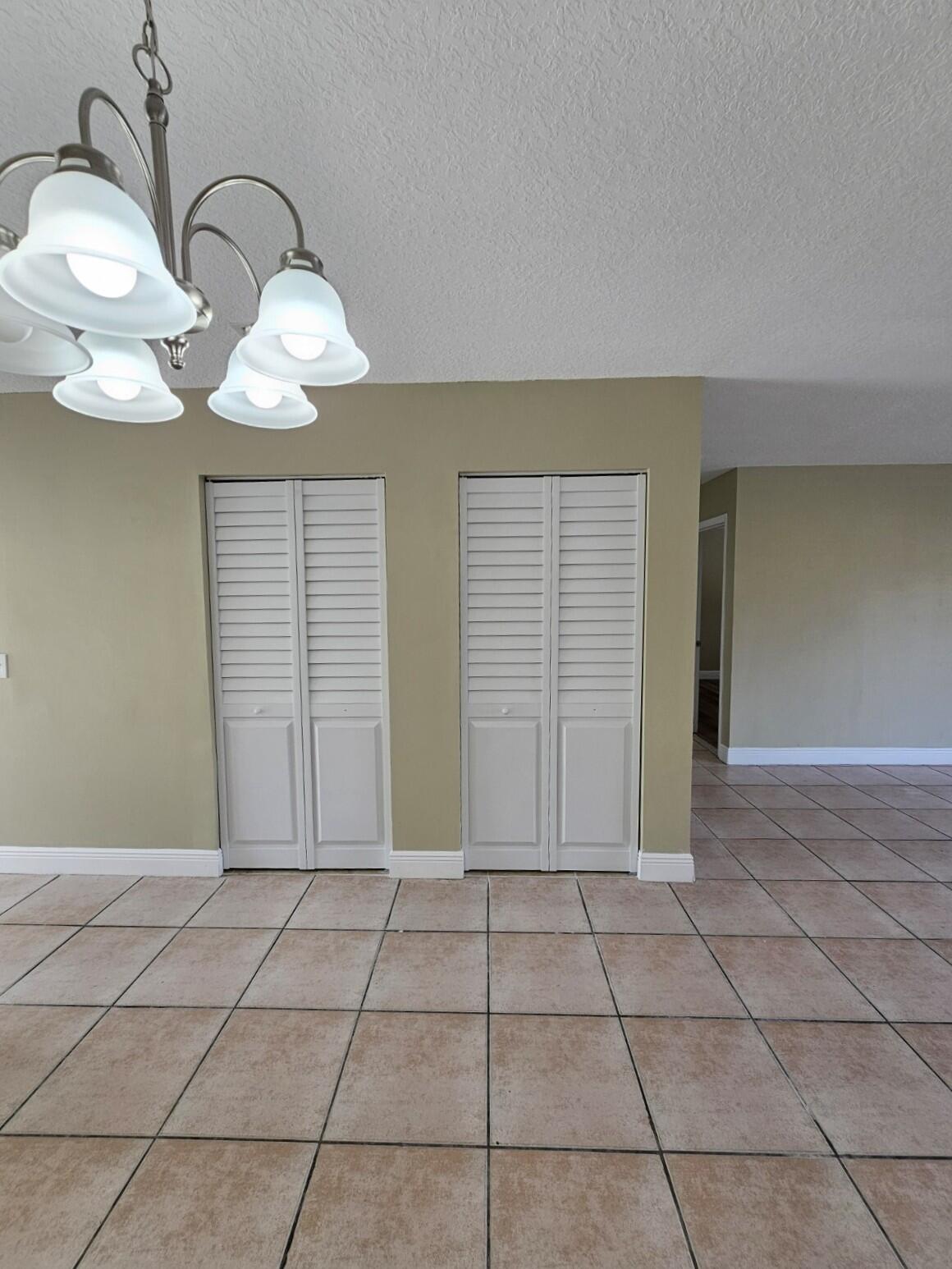 FOREST GLEN - Residential Lease
