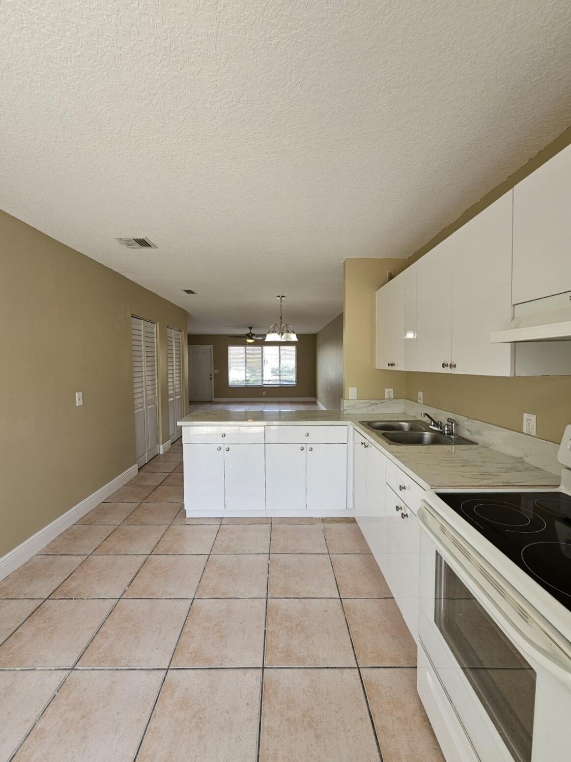 FOREST GLEN - Residential Lease