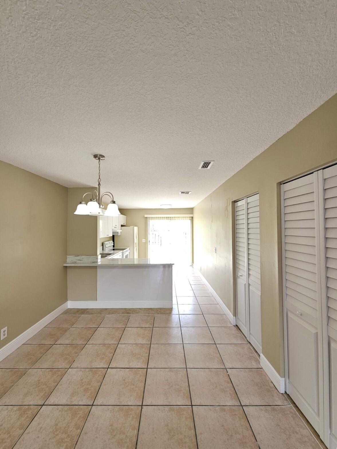 FOREST GLEN - Residential Lease