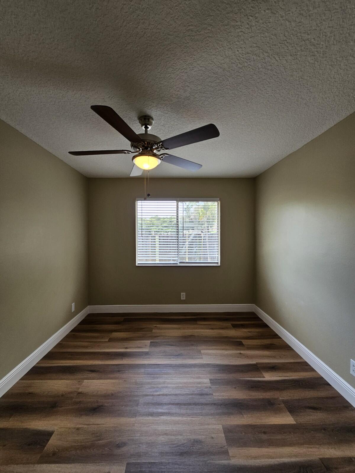 FOREST GLEN - Residential Lease