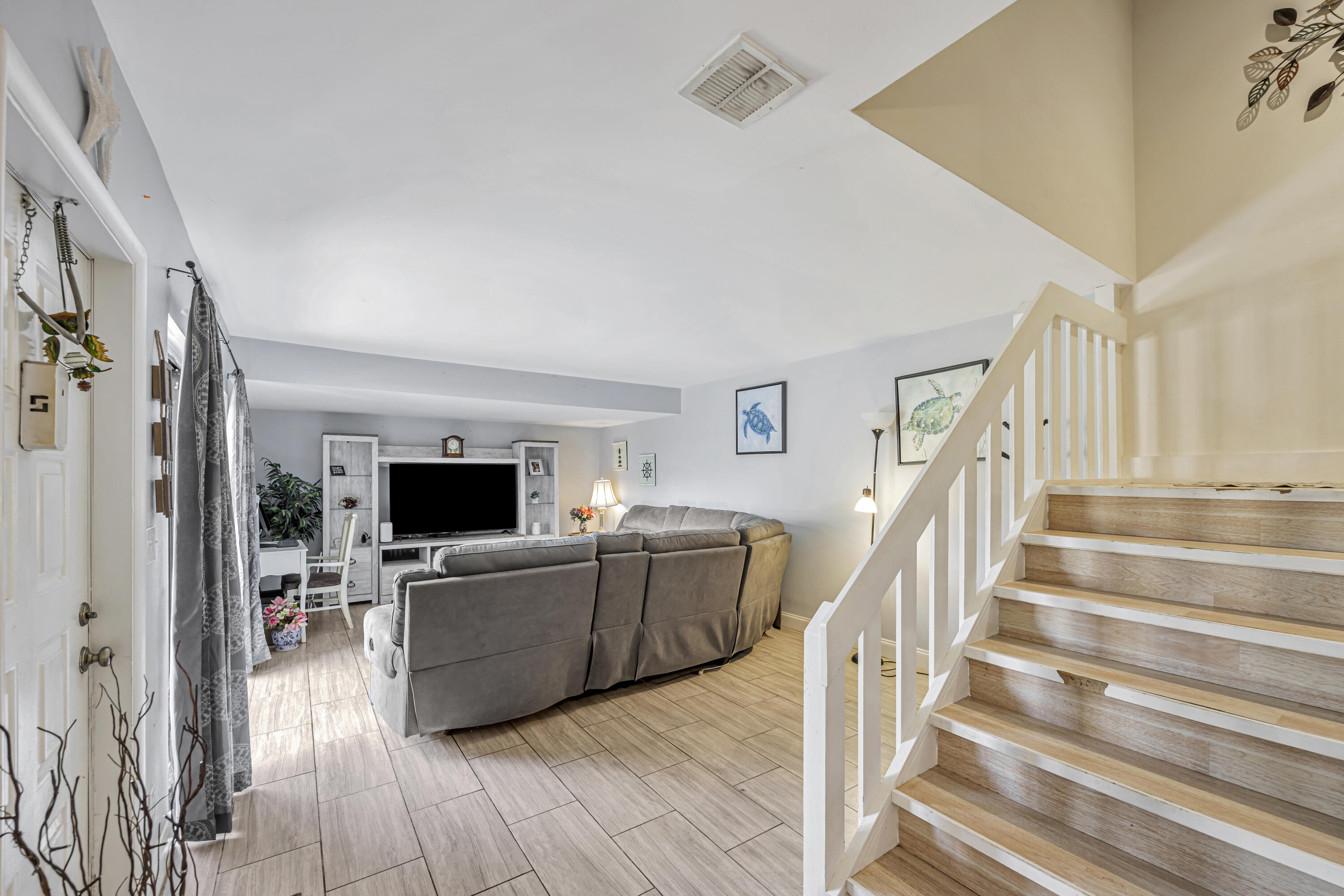 RAINBERRY BAY SEC 2 - Residential