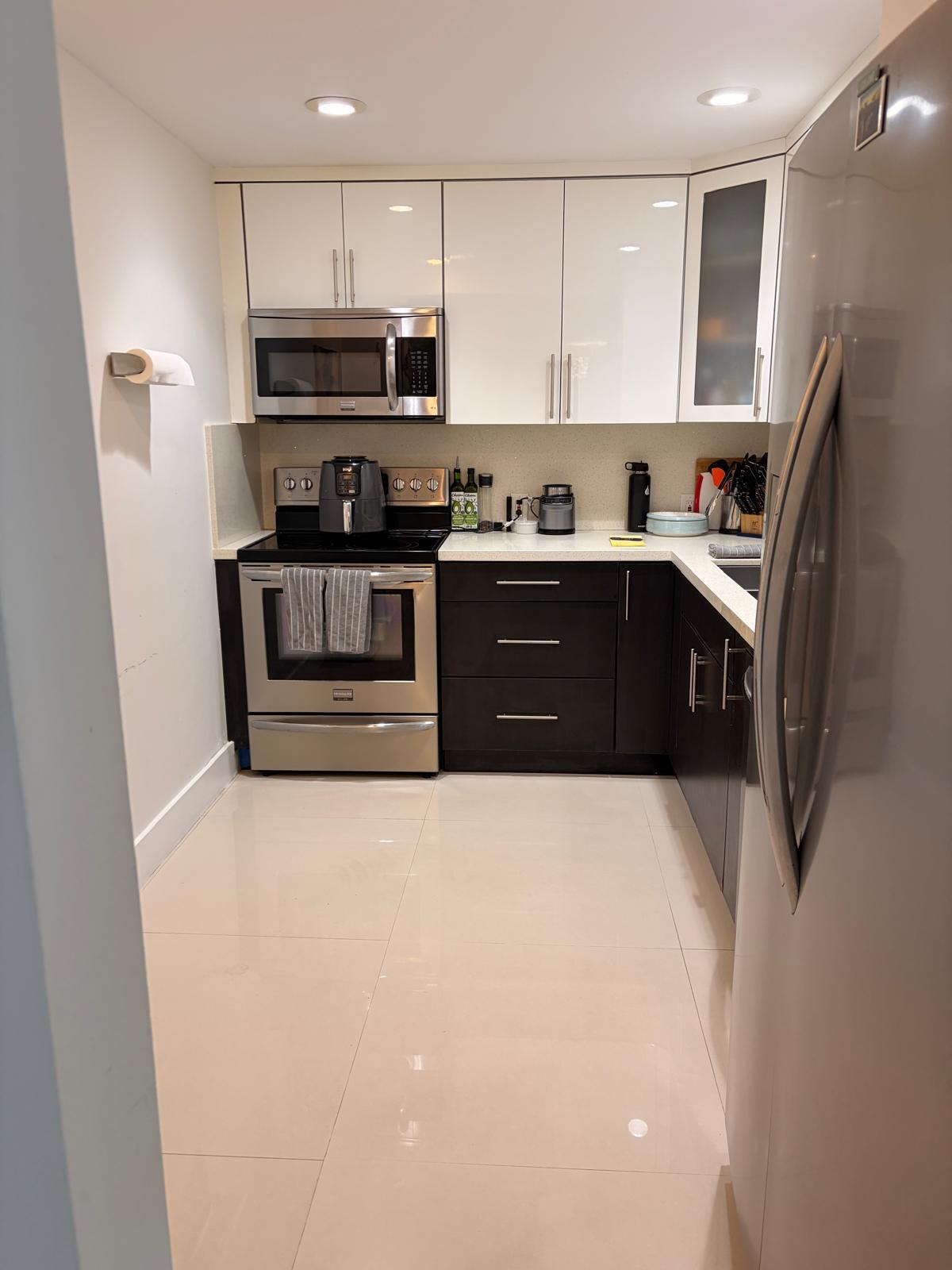 AVENTURA ELDORADO CONDO - Residential Lease