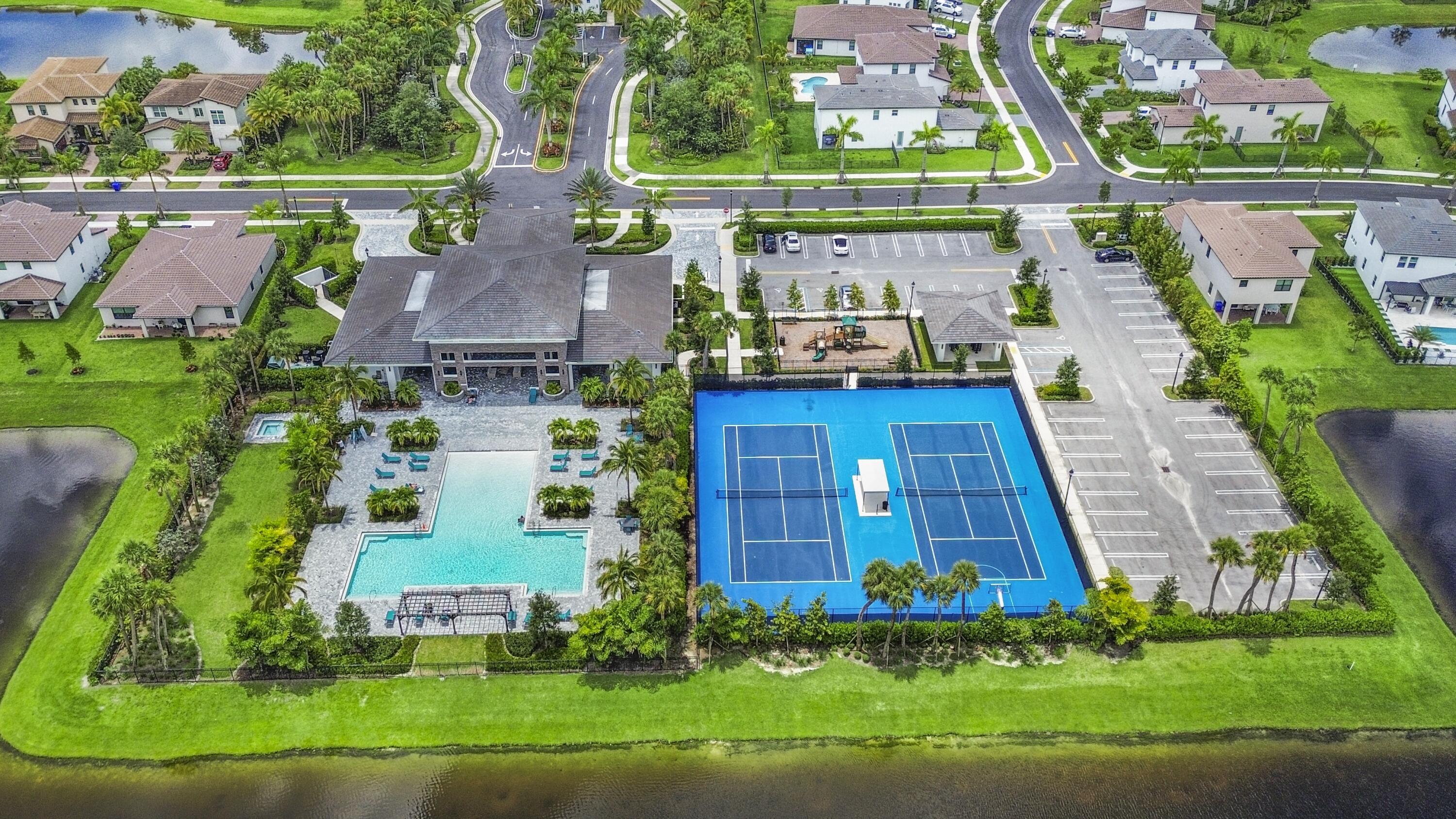 CRESTWOOD NORTH - Residential