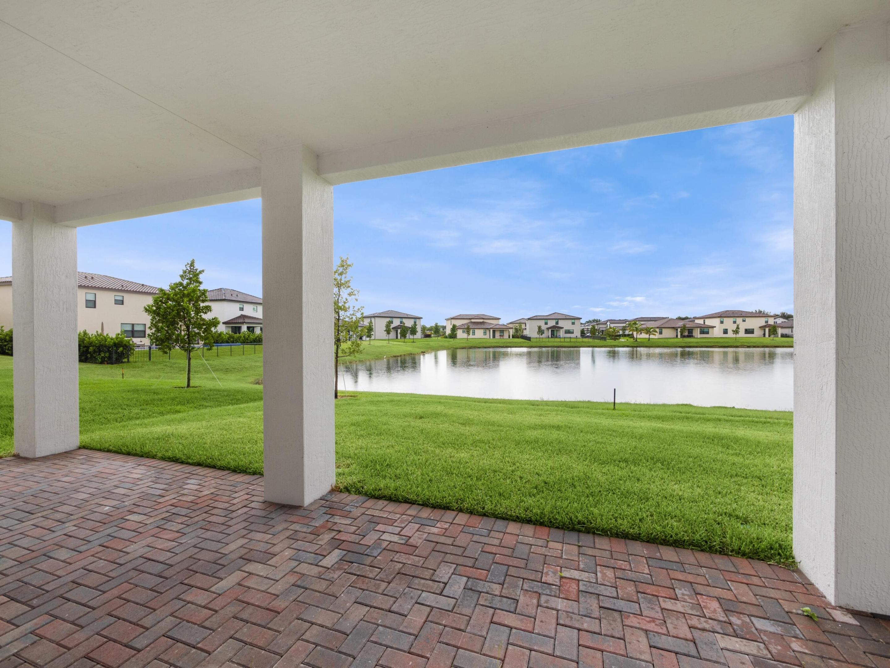 CRESTWOOD NORTH - Residential