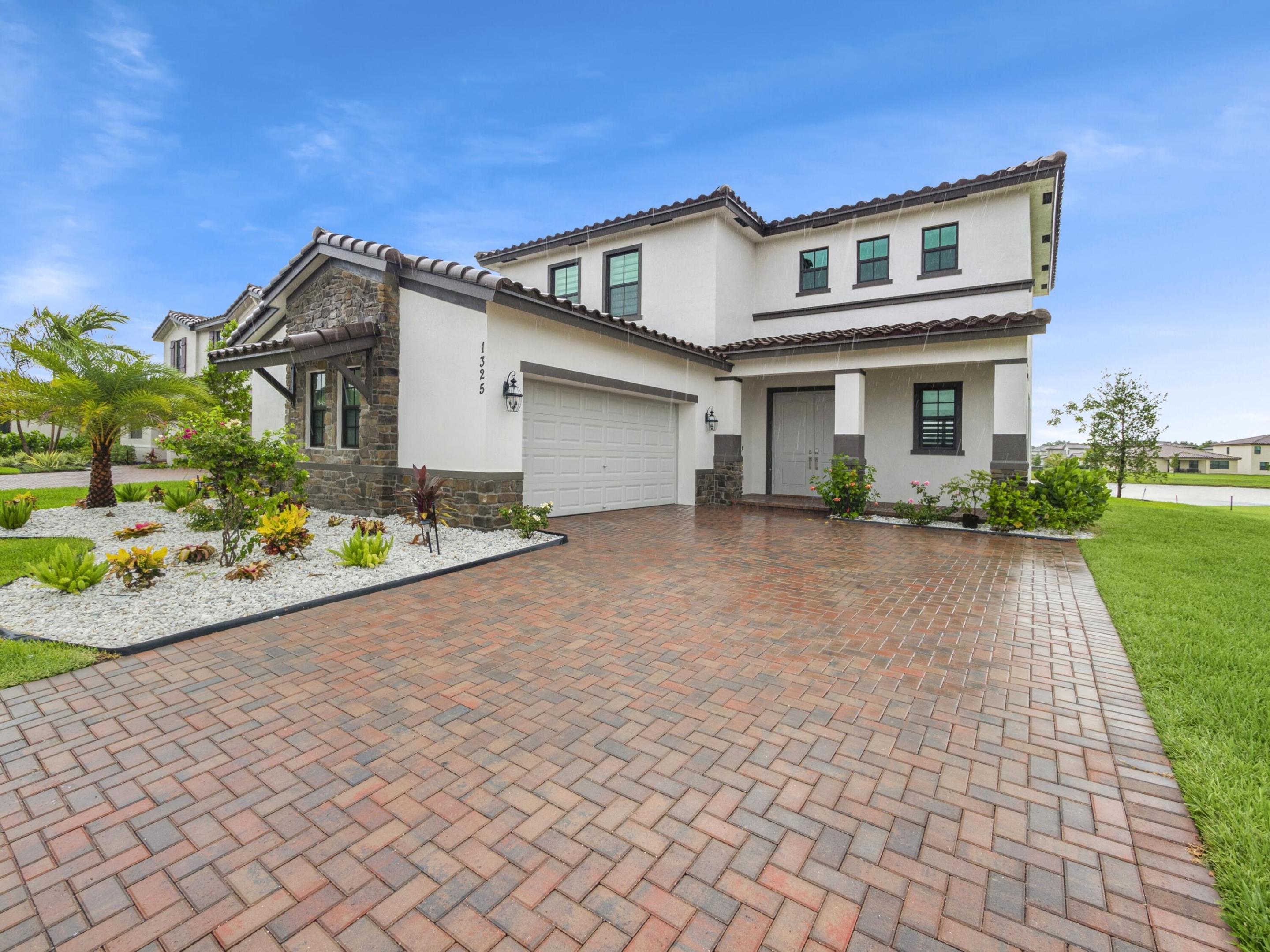 CRESTWOOD NORTH - Residential