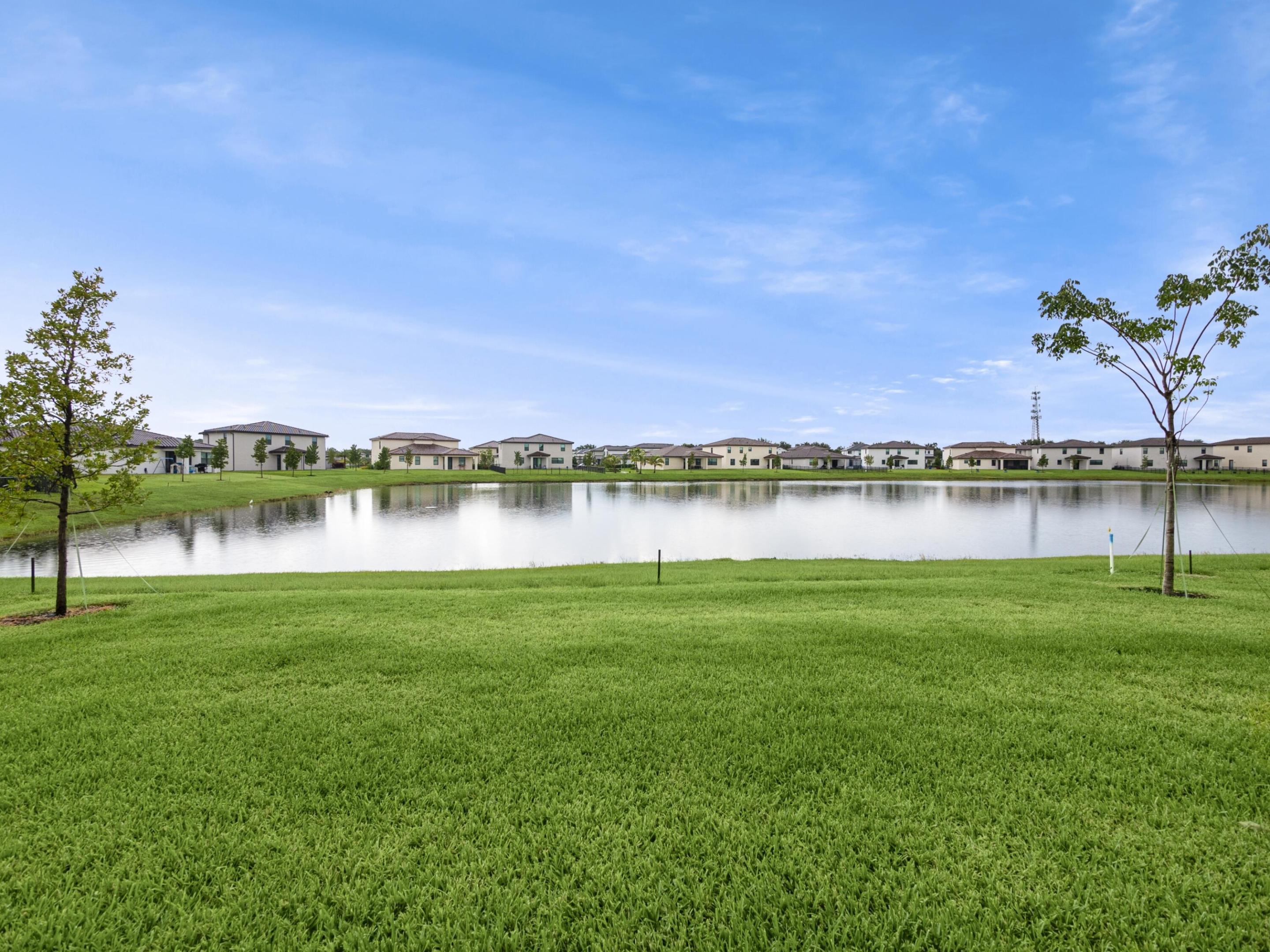 CRESTWOOD NORTH - Residential