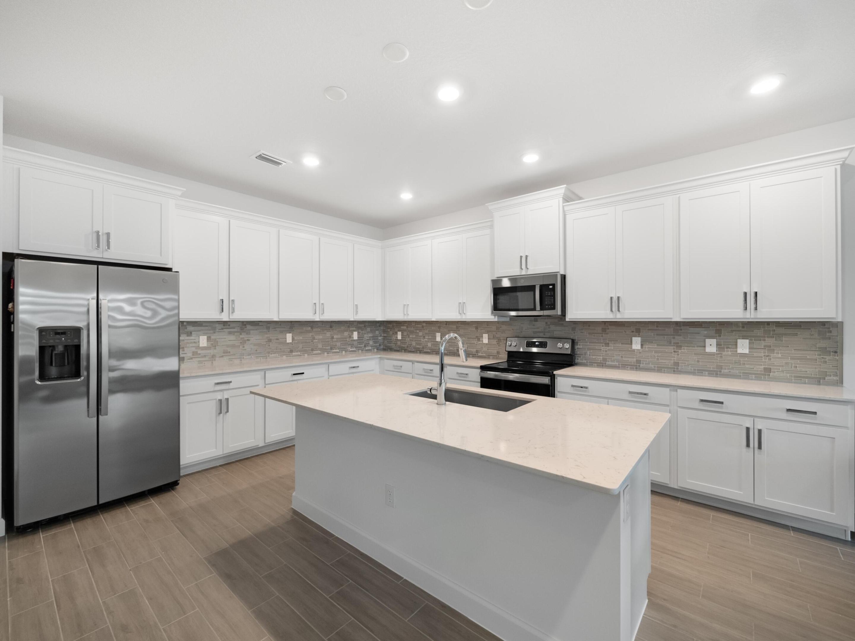 CRESTWOOD NORTH - Residential