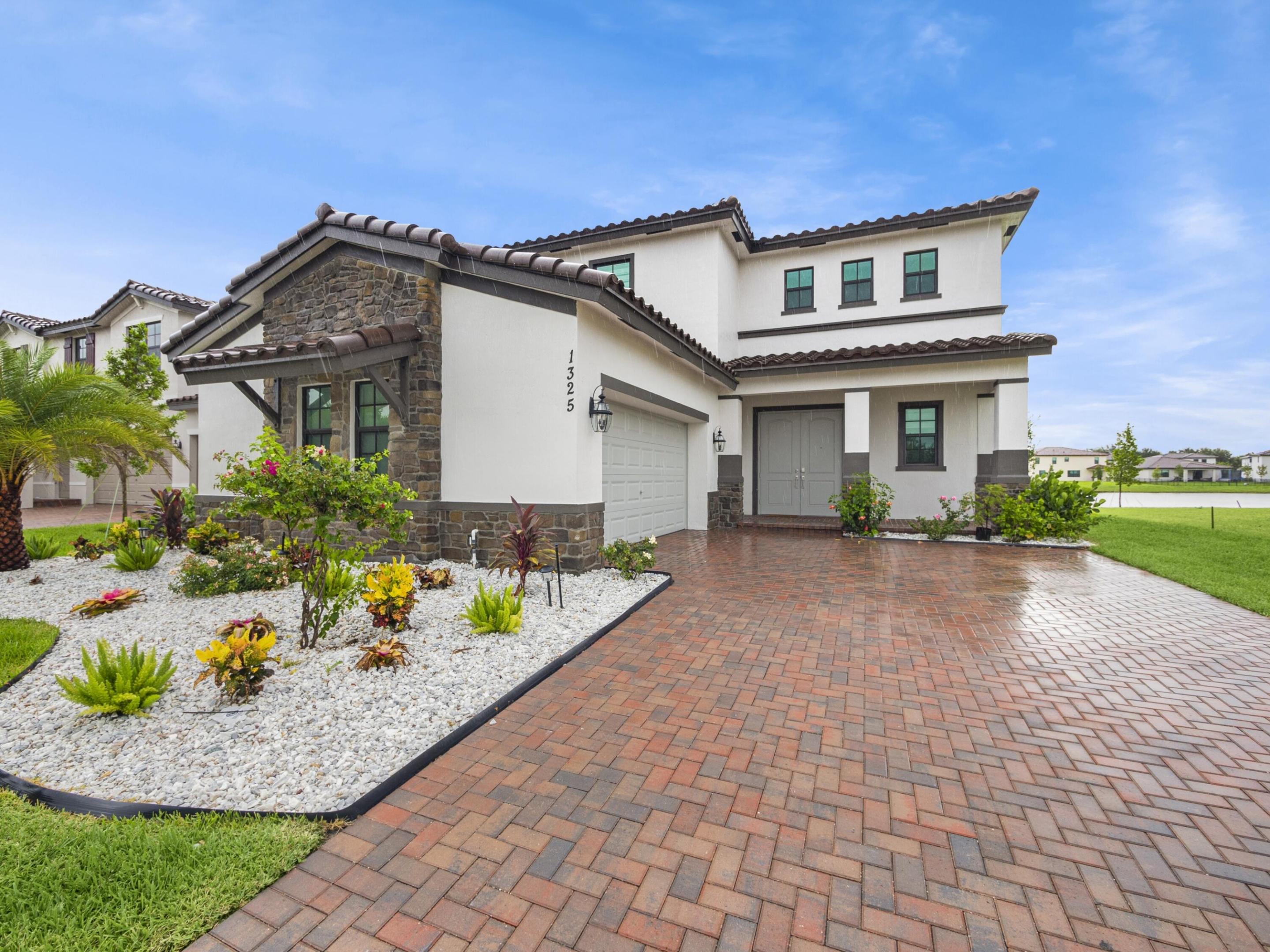 CRESTWOOD NORTH - Residential