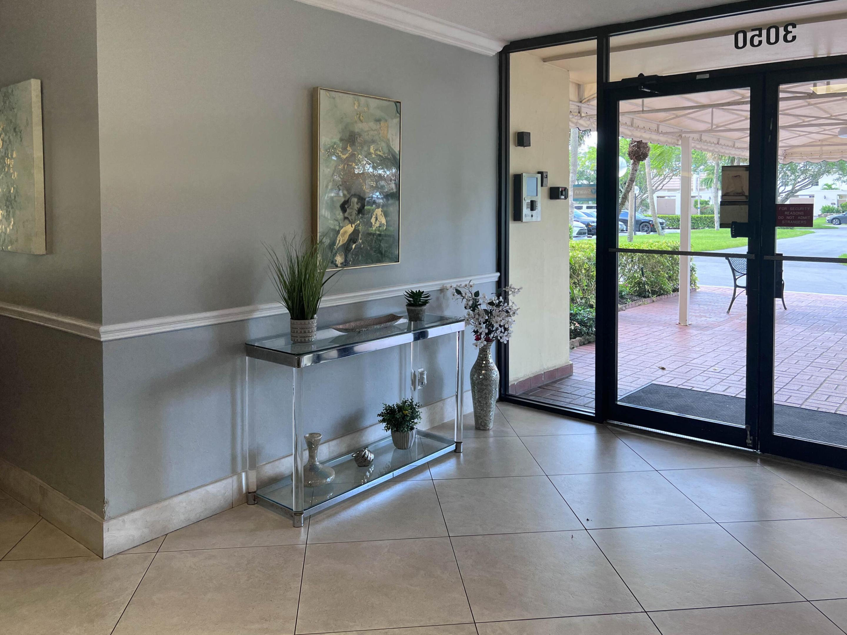 NO 8 PALM-AIRE COUNTRY CLUB - Residential