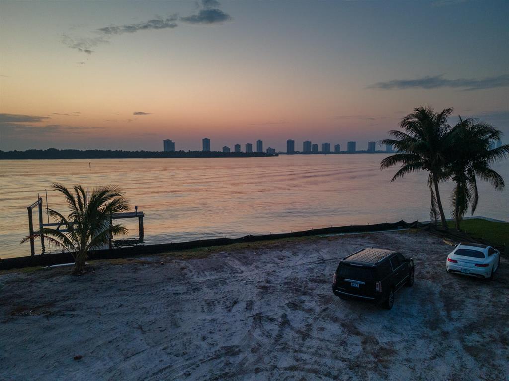PALM BEACH LAKE WORTH ESTATES 2 - Residential