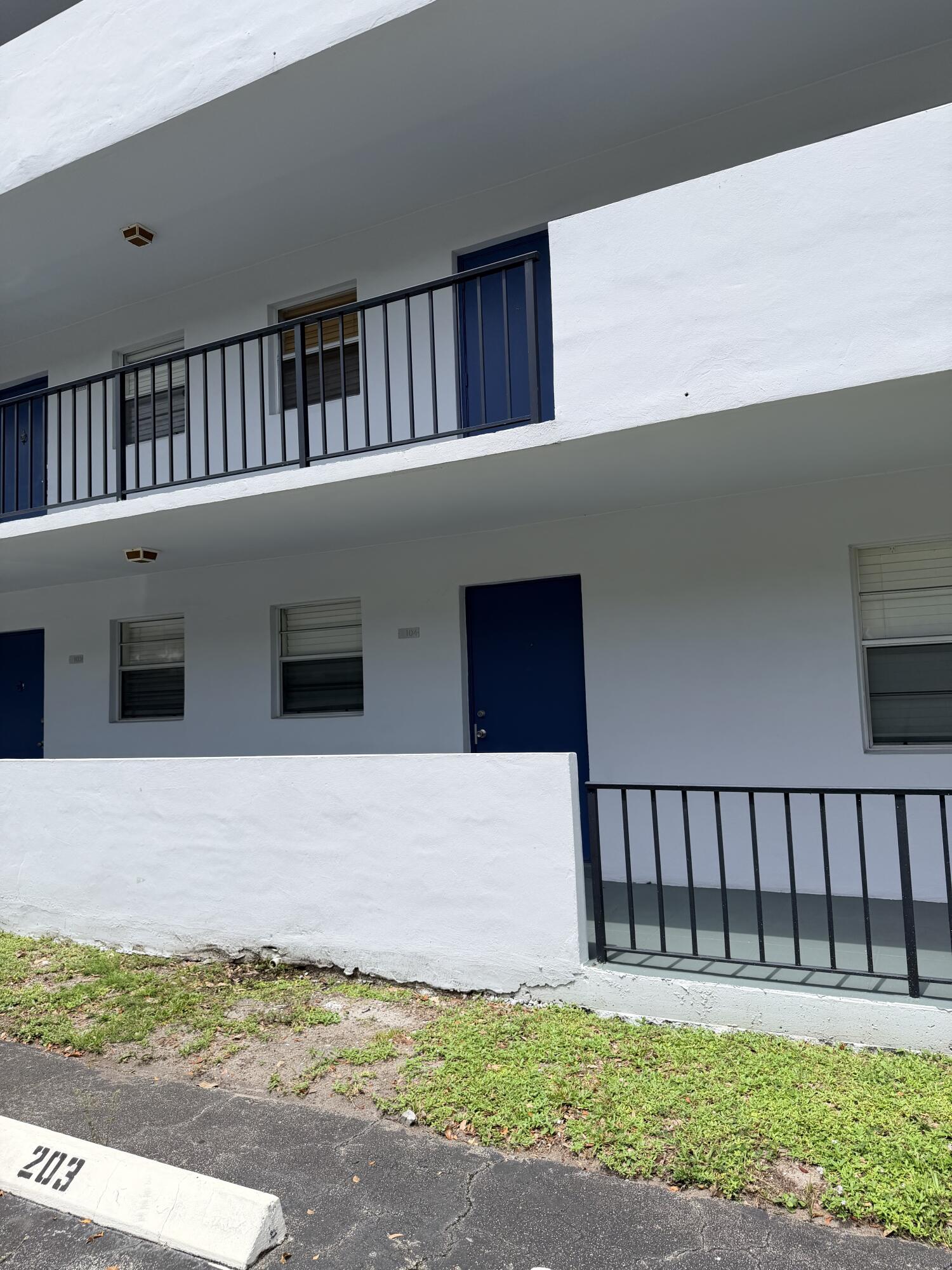GEORGETOWN CONDO - Residential Lease