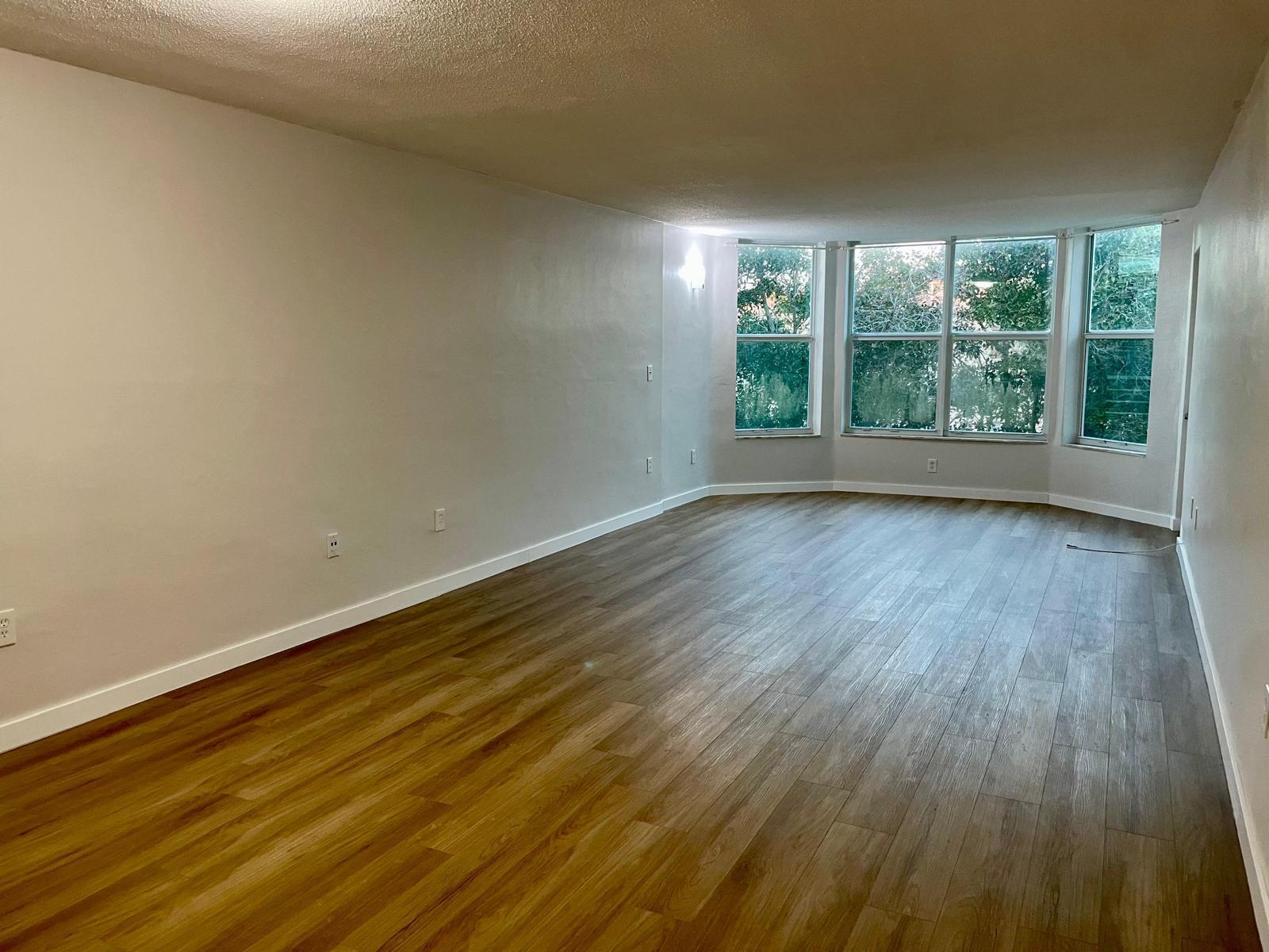 ROLLING GREEN CONDO D - Residential