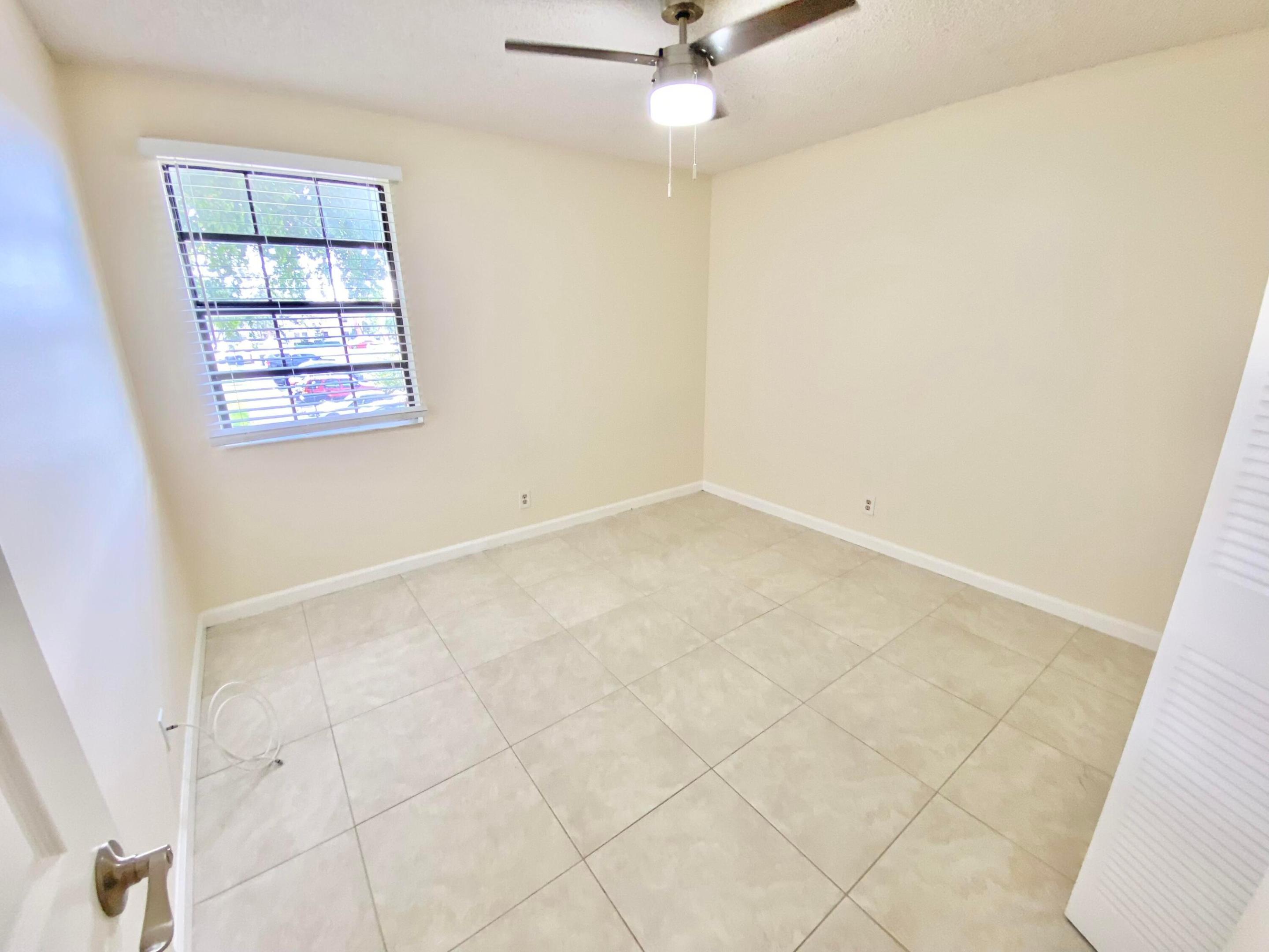 LAKE WINDWOOD - Residential Lease