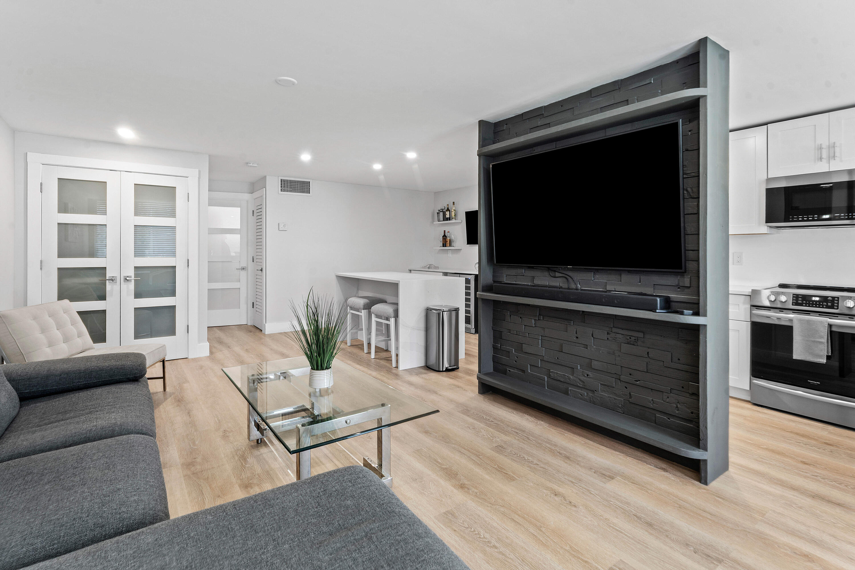PARADISE VILLAS CONDO - Residential