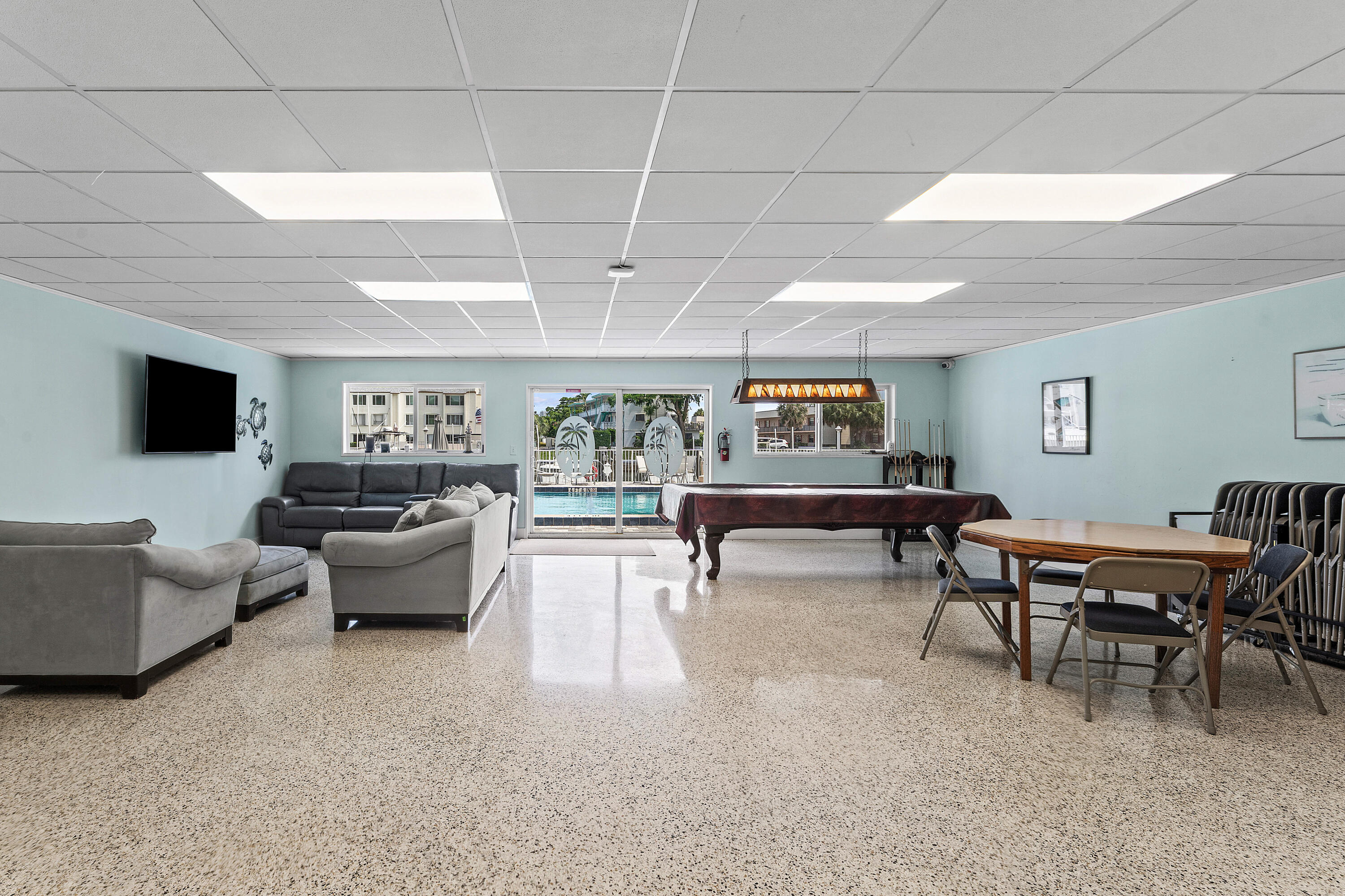 PARADISE VILLAS CONDO - Residential