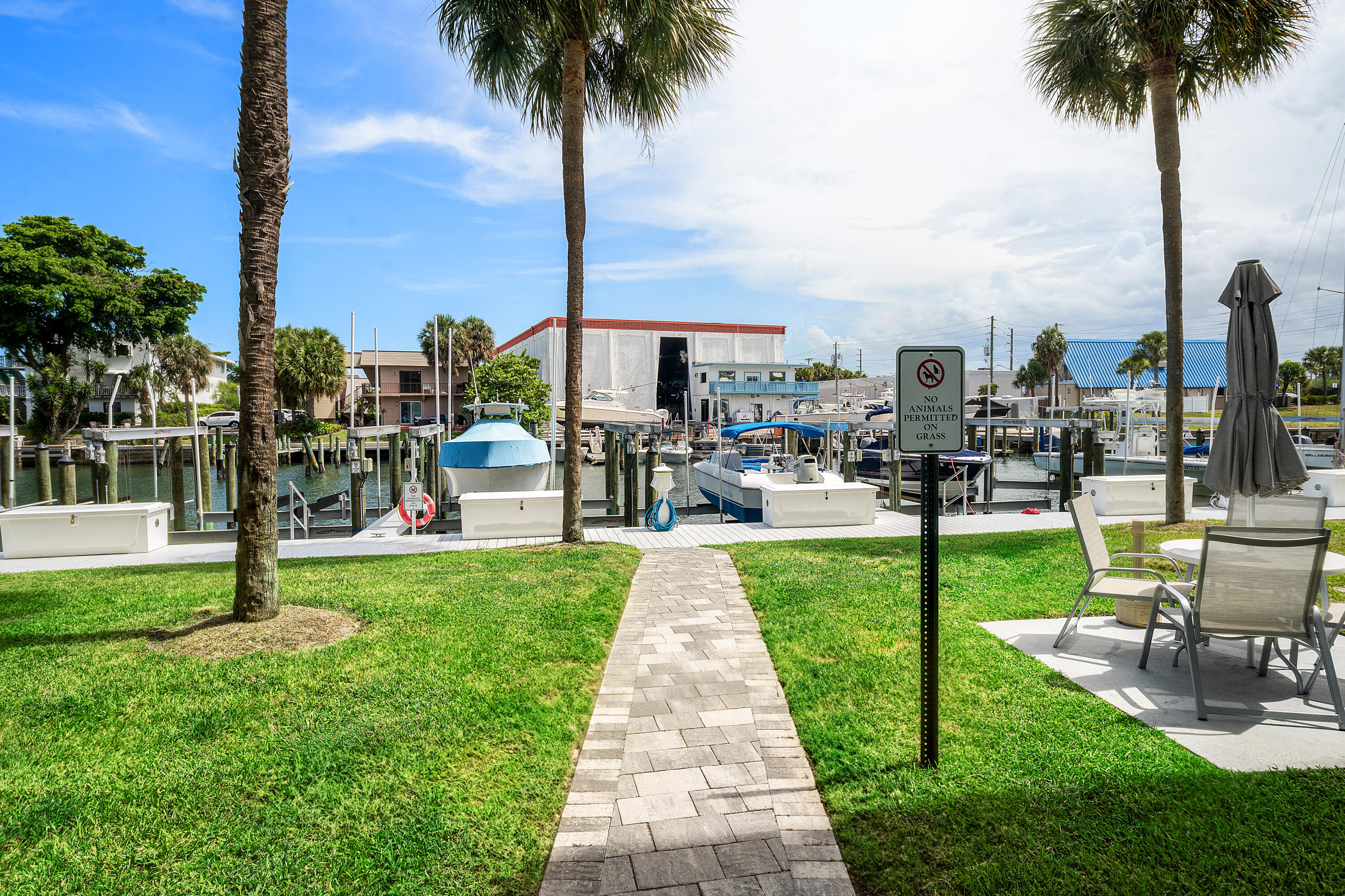 PARADISE VILLAS CONDO - Residential