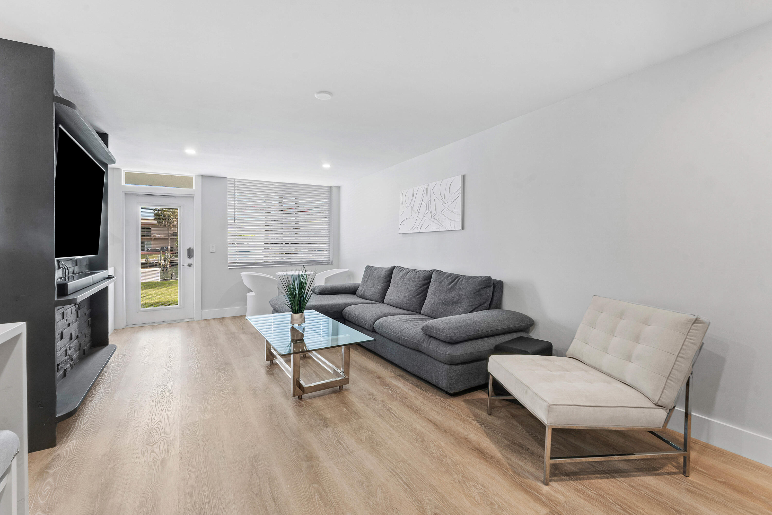 PARADISE VILLAS CONDO - Residential