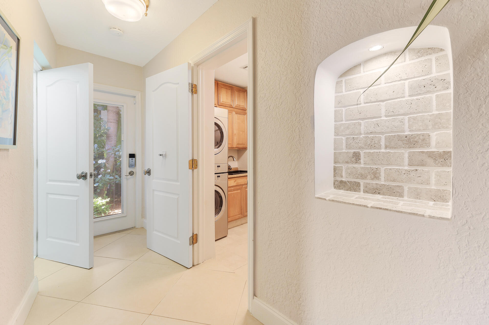 CYPRESS POINT - Residential