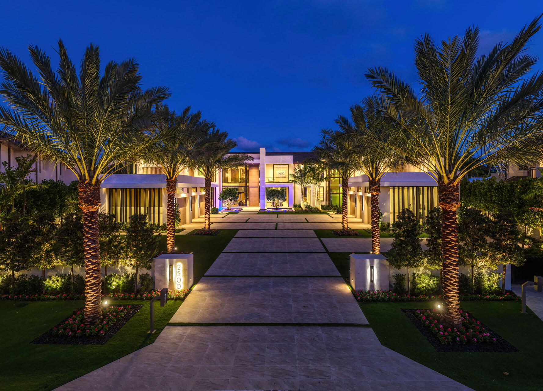 ROYAL PALM YACHT & COUNTRY CLUB - Residential