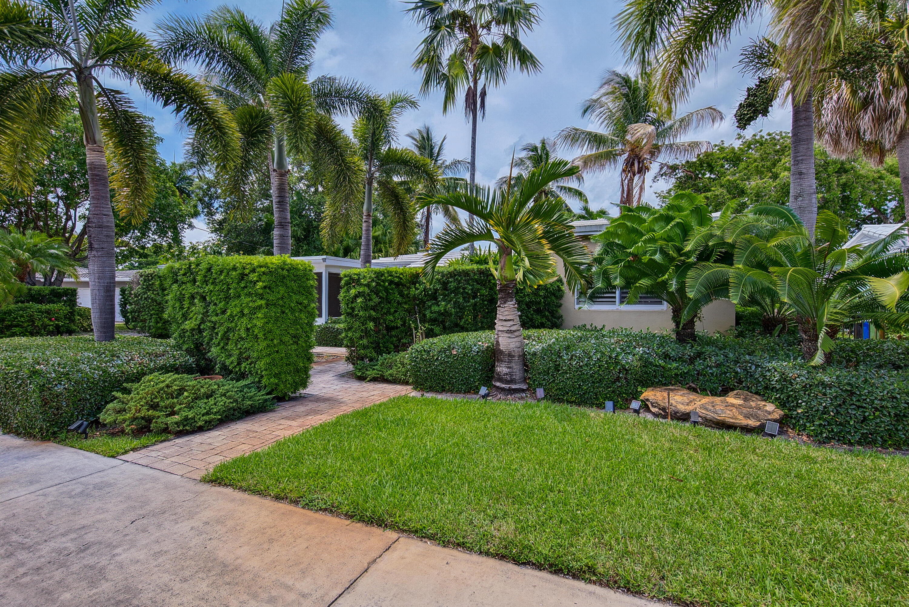 SOUTH NEW RIVER ISLES SEC - Residential