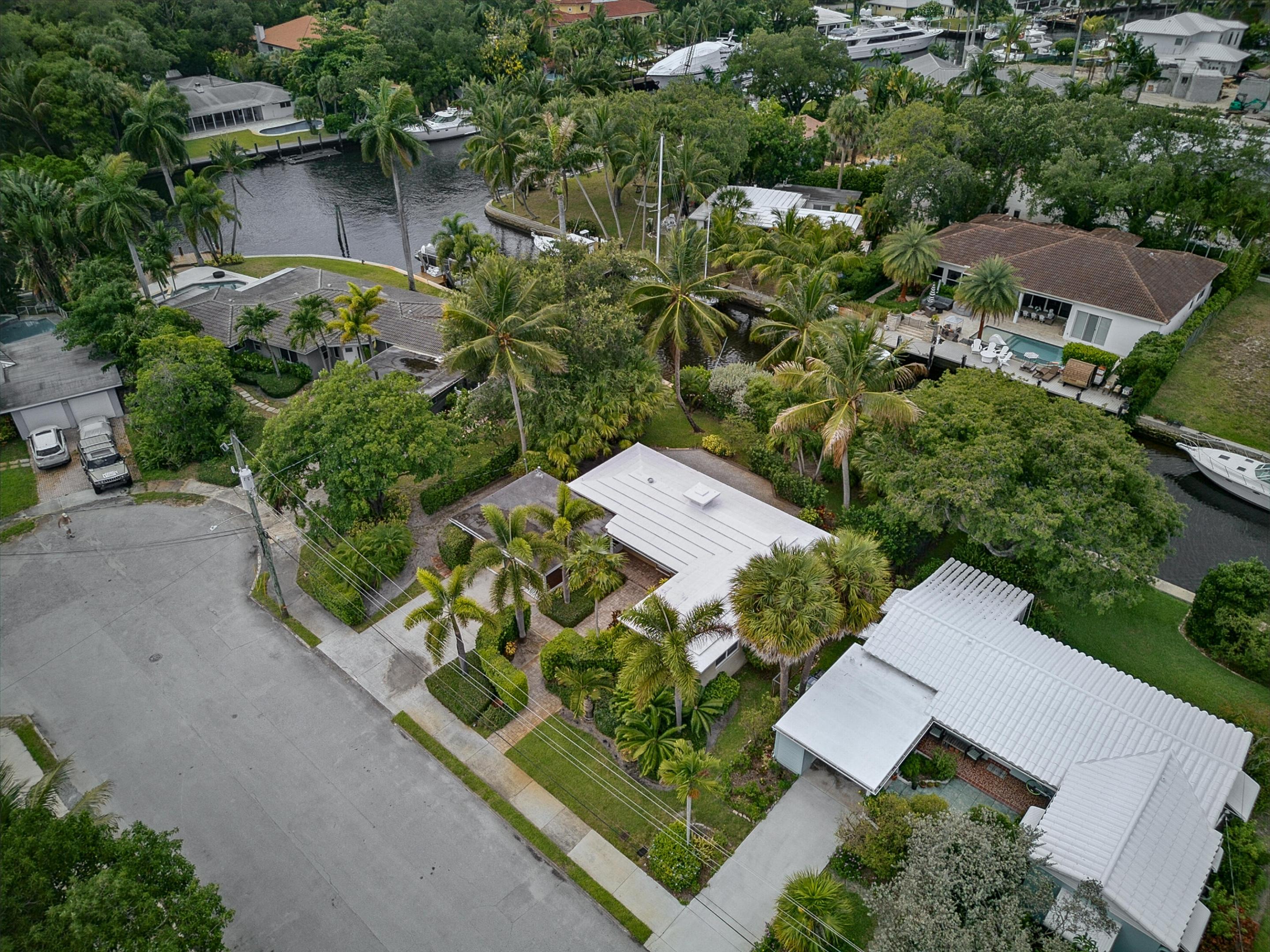 SOUTH NEW RIVER ISLES SEC - Residential